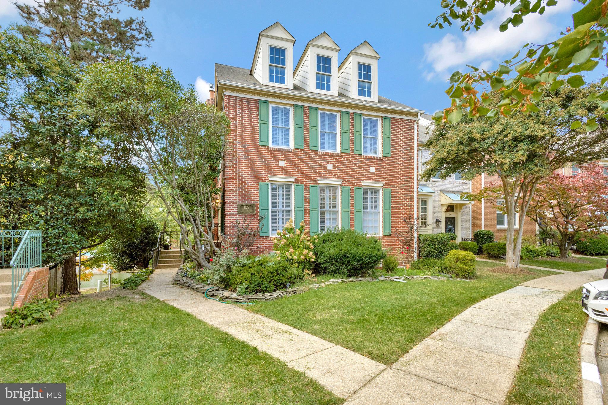 1129 QUAKER HILL COURT