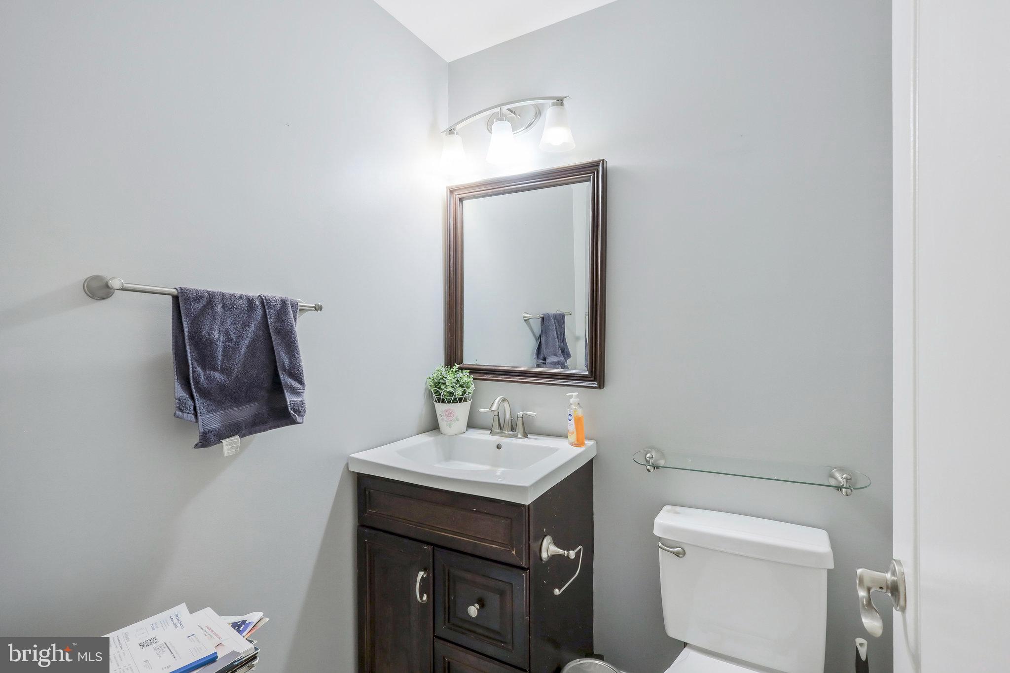 1129 QUAKER HILL COURT