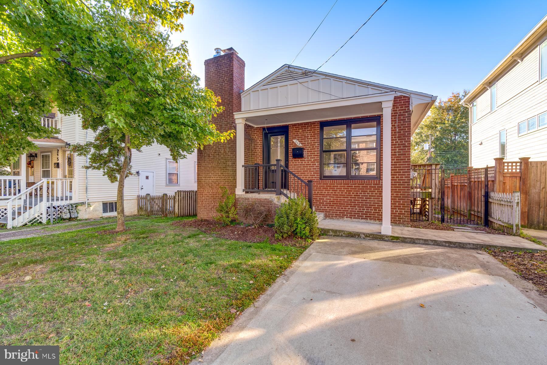 213 DUNCAN AVENUE
