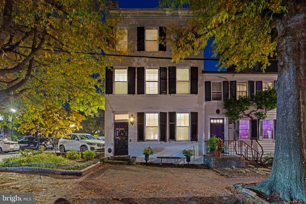 304 DUKE STREET