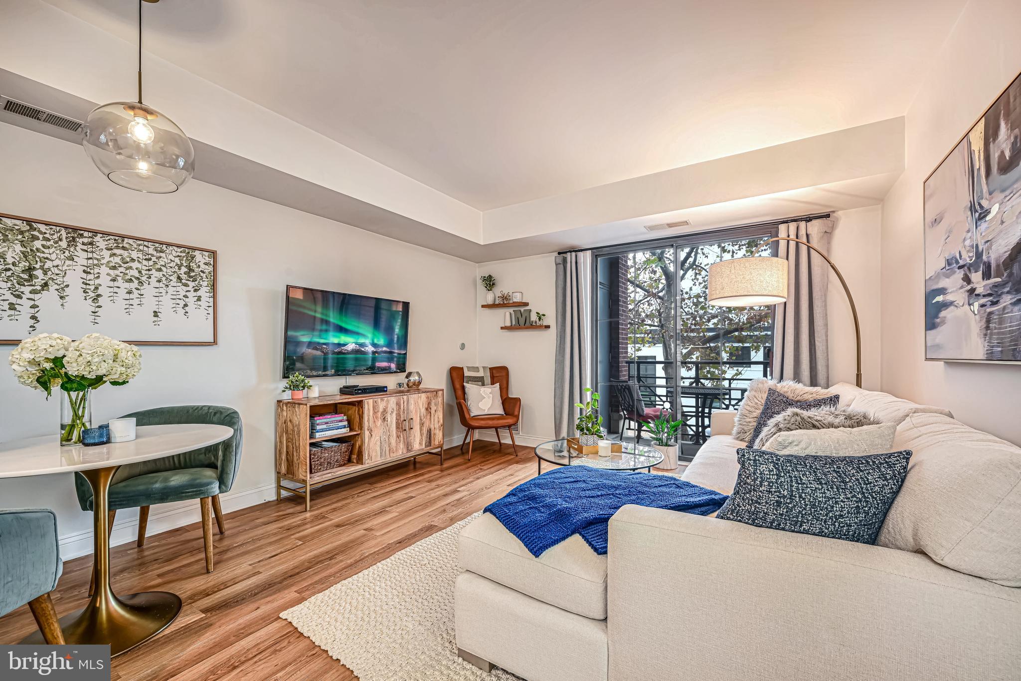 1111 ORONOCO STREET 227