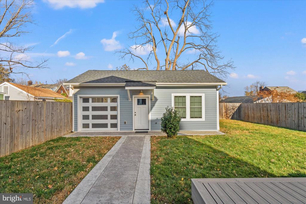 308 CLIFFORD AVENUE