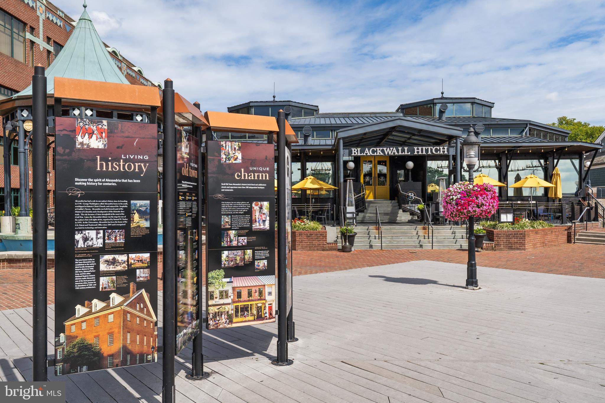 400 MADISON STREET 402