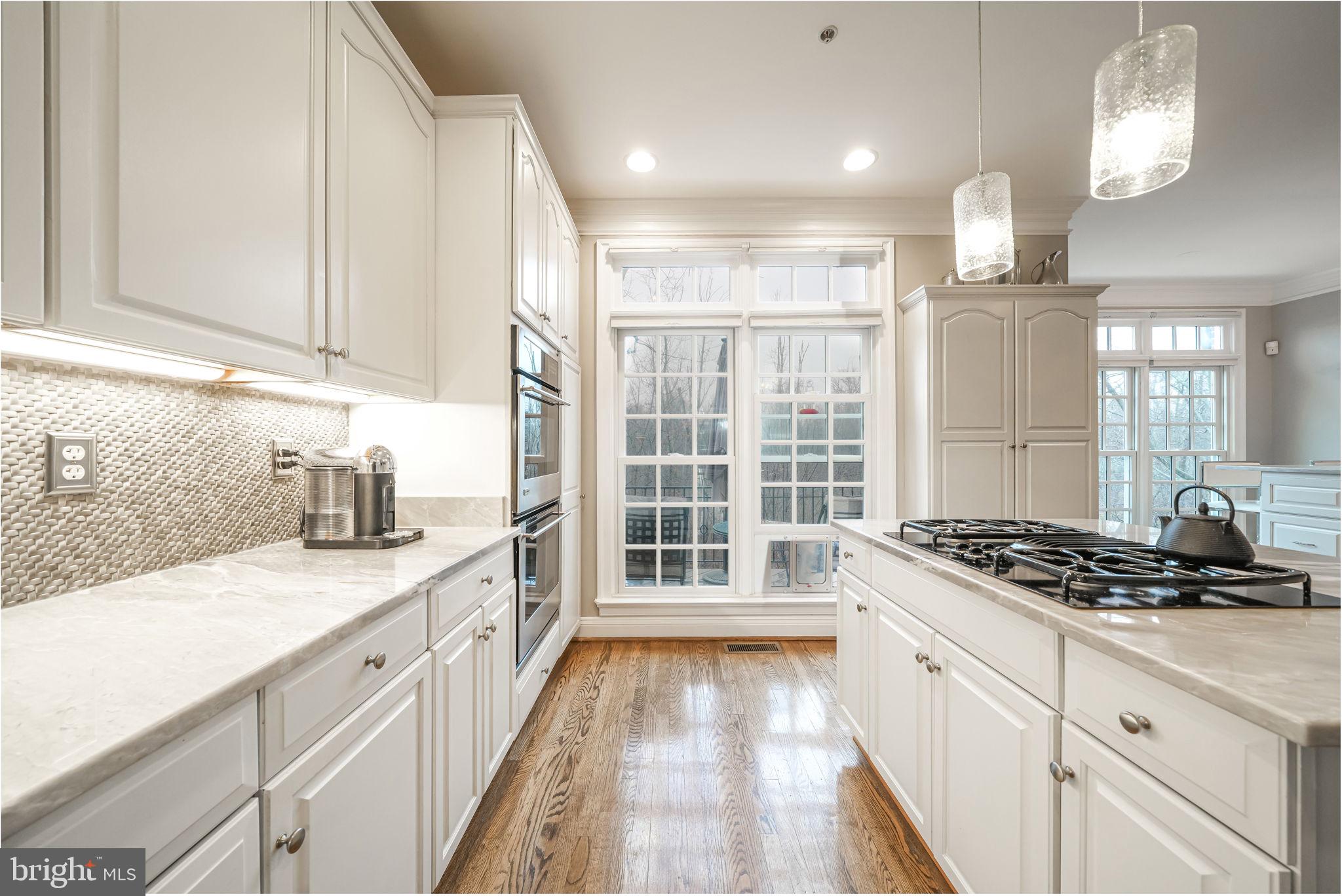 20 ALEXANDER STREET