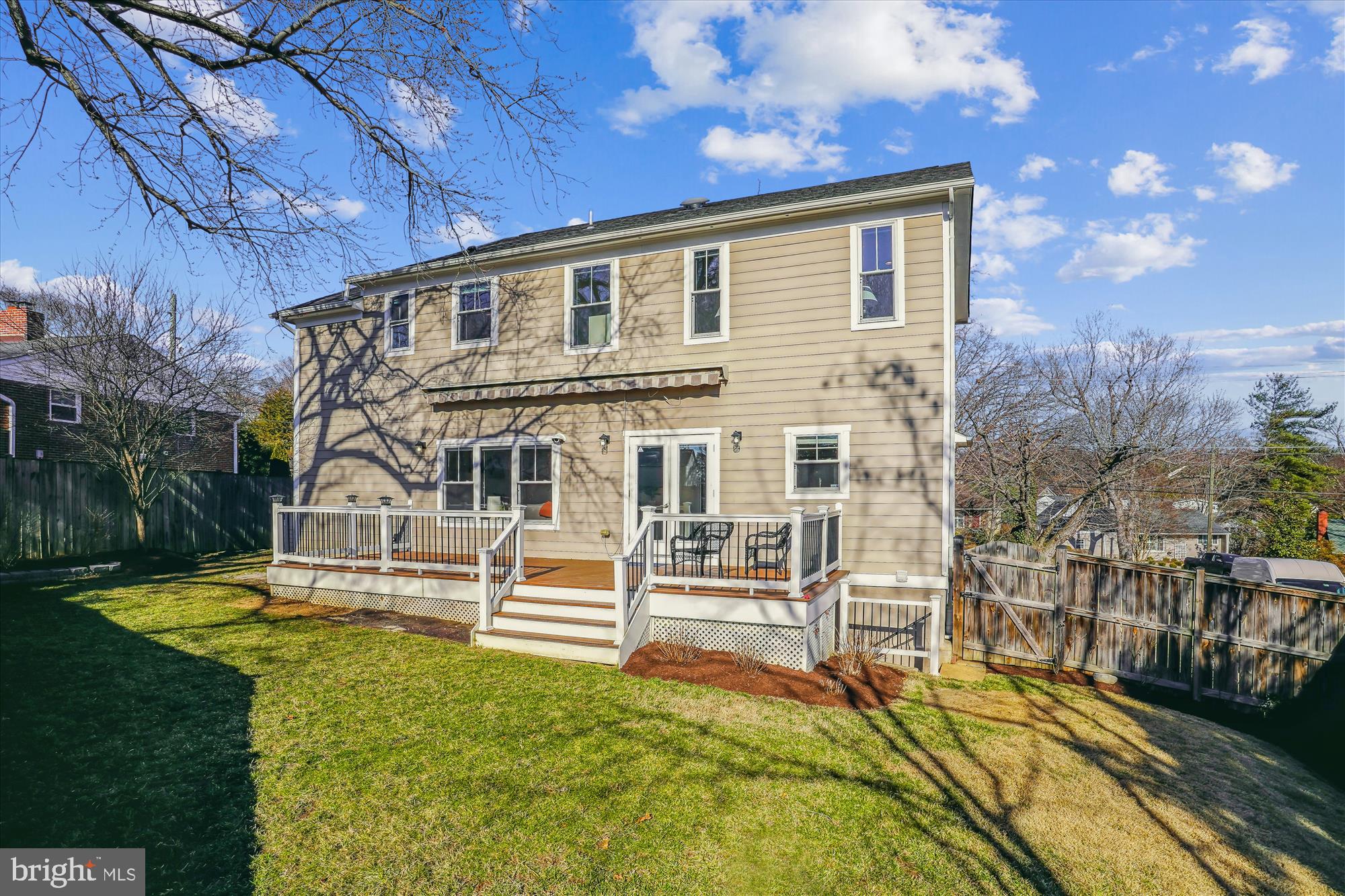 102 N FLOYD STREET