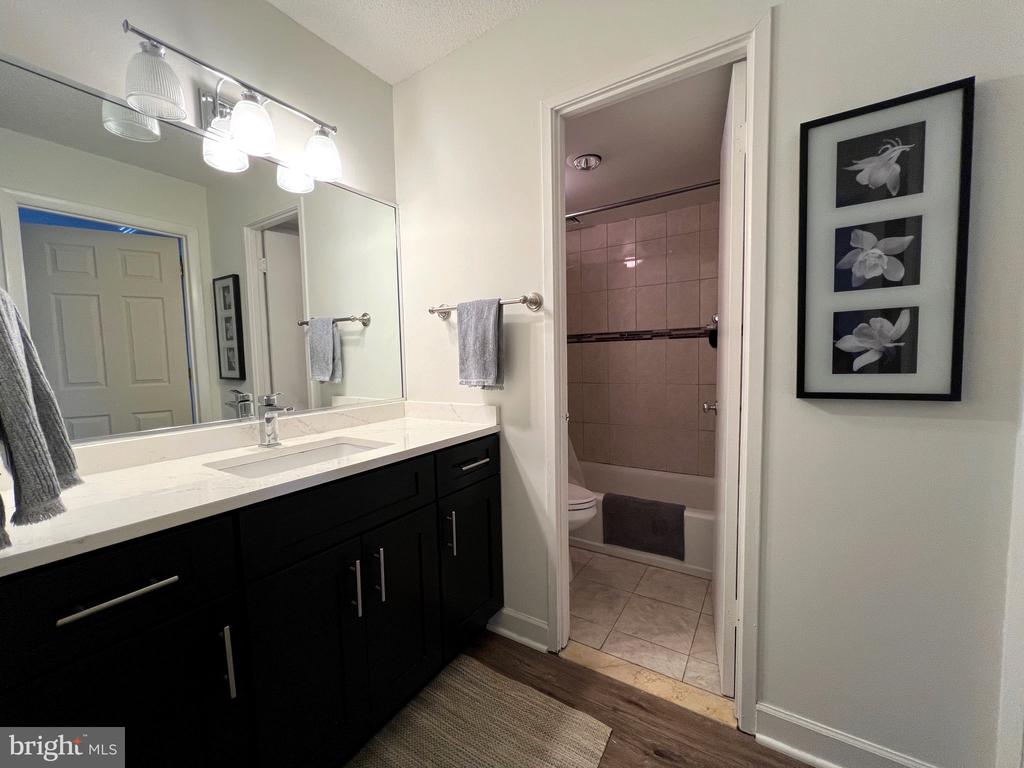 203 YOAKUM PARKWAY 1103