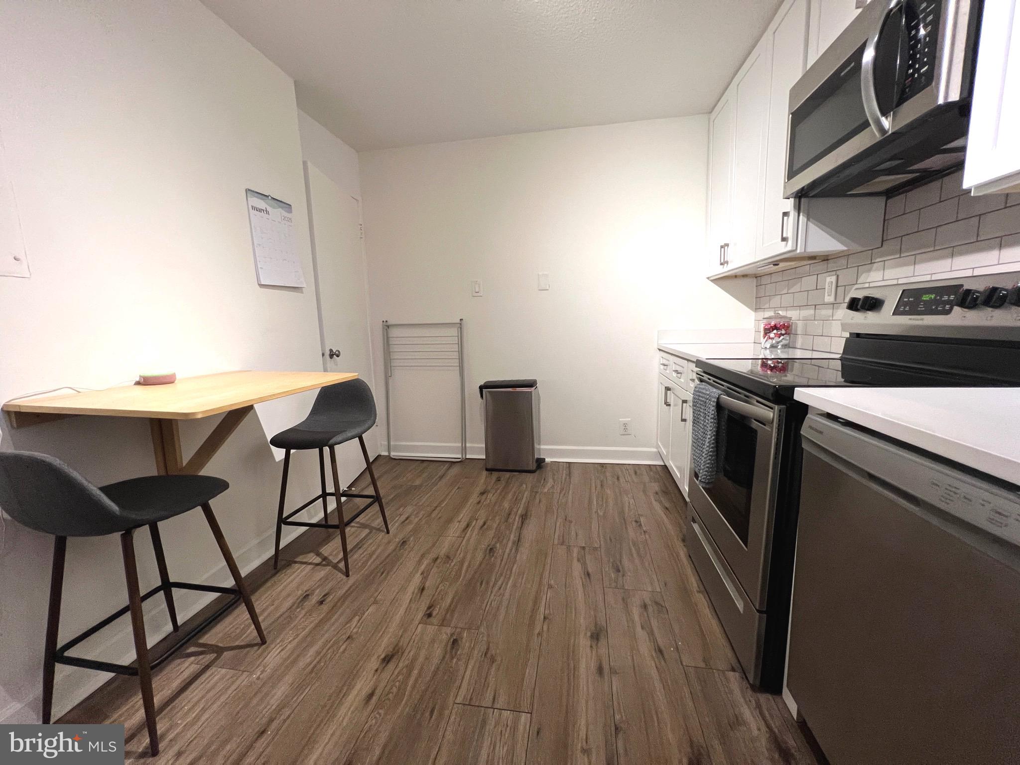 203 YOAKUM PARKWAY 1103