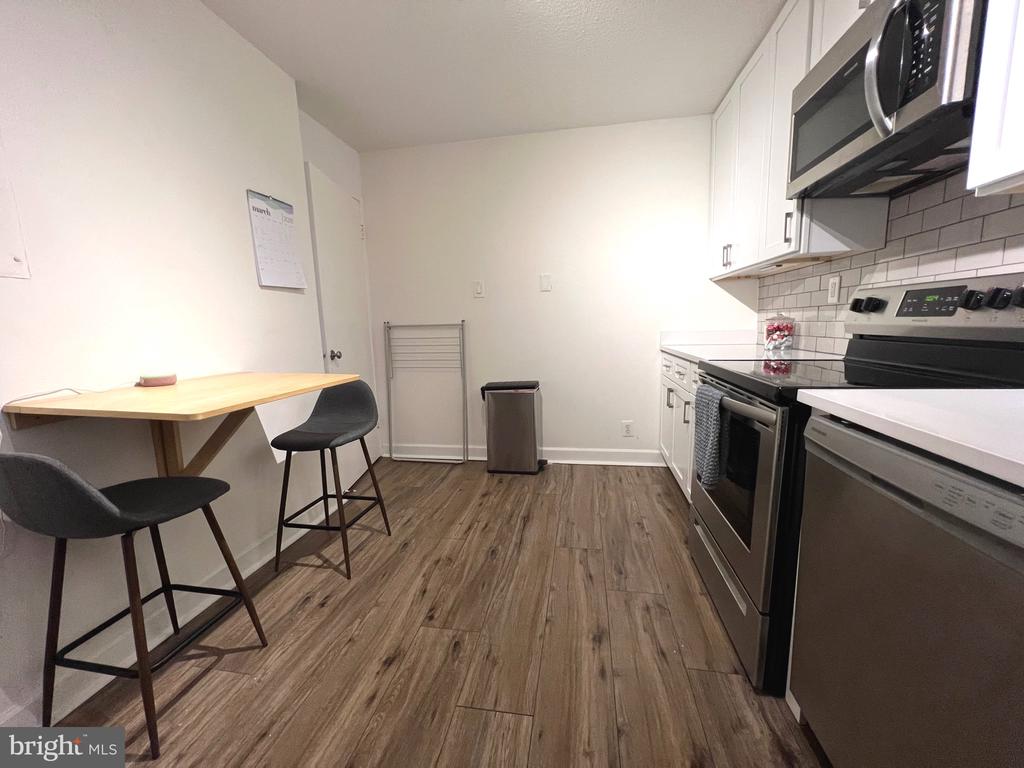 203 YOAKUM PARKWAY 1103