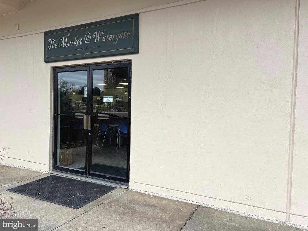 203 YOAKUM PARKWAY 1103