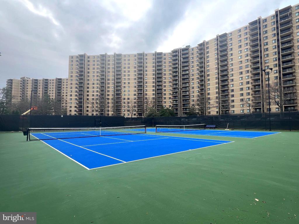 203 YOAKUM PARKWAY 1103