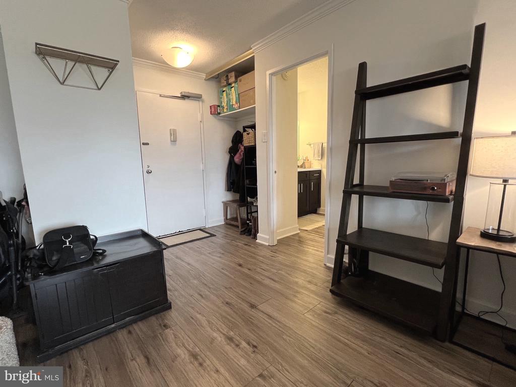 203 YOAKUM PARKWAY 1103