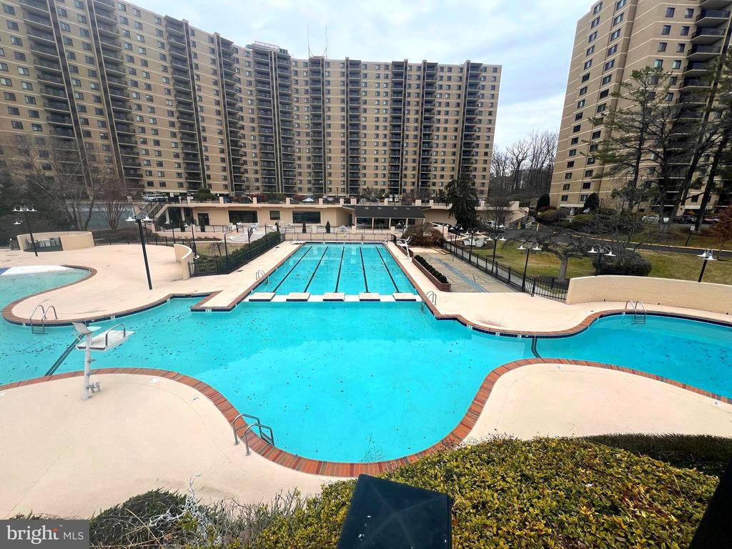 203 YOAKUM PARKWAY 1103