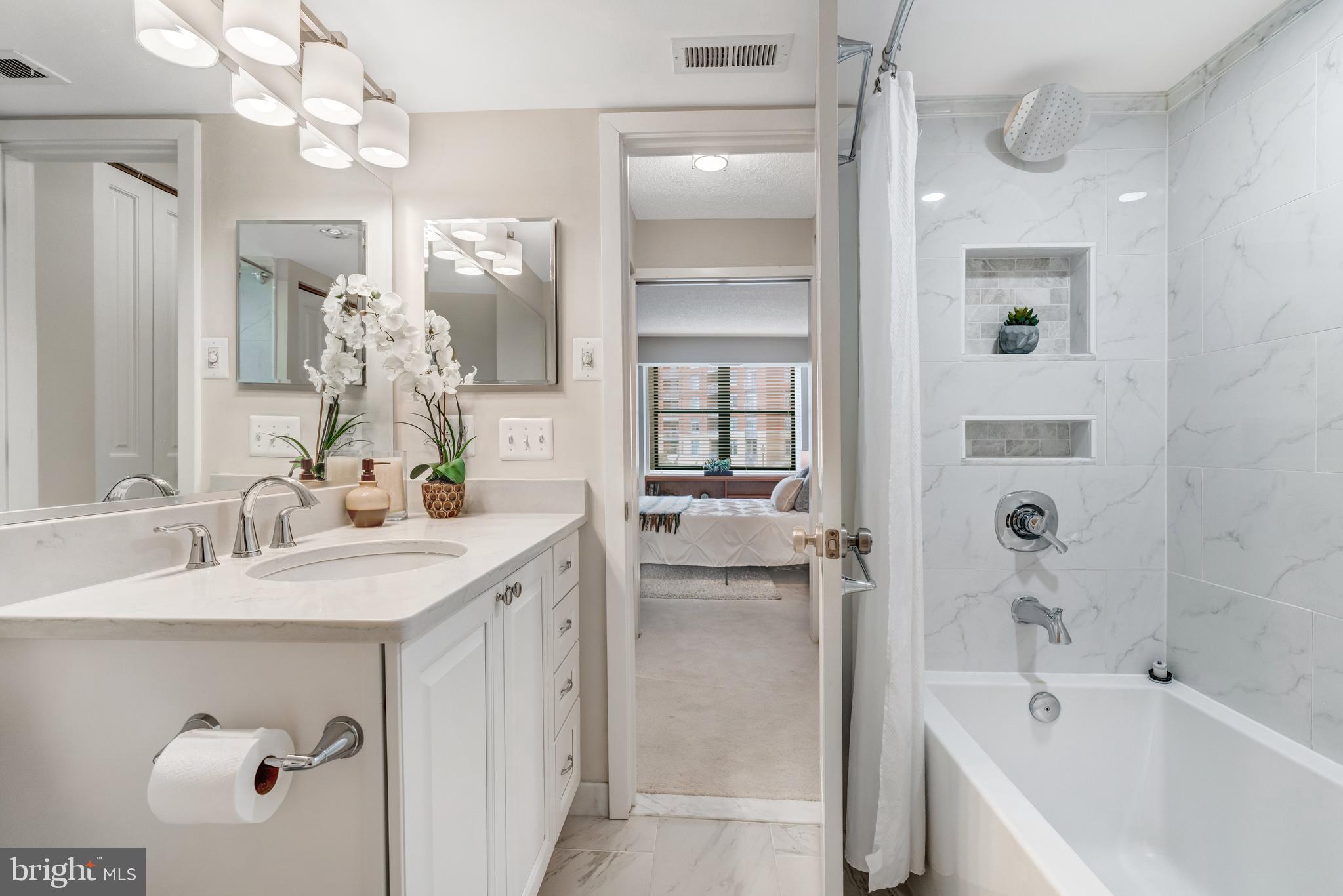 1200 BRADDOCK PLACE 215