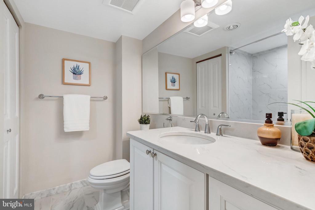 1200 BRADDOCK PLACE 215