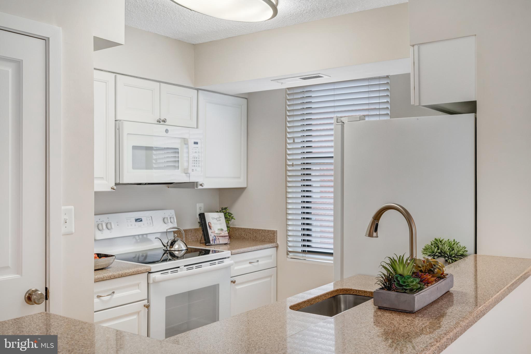 1200 BRADDOCK PLACE 215