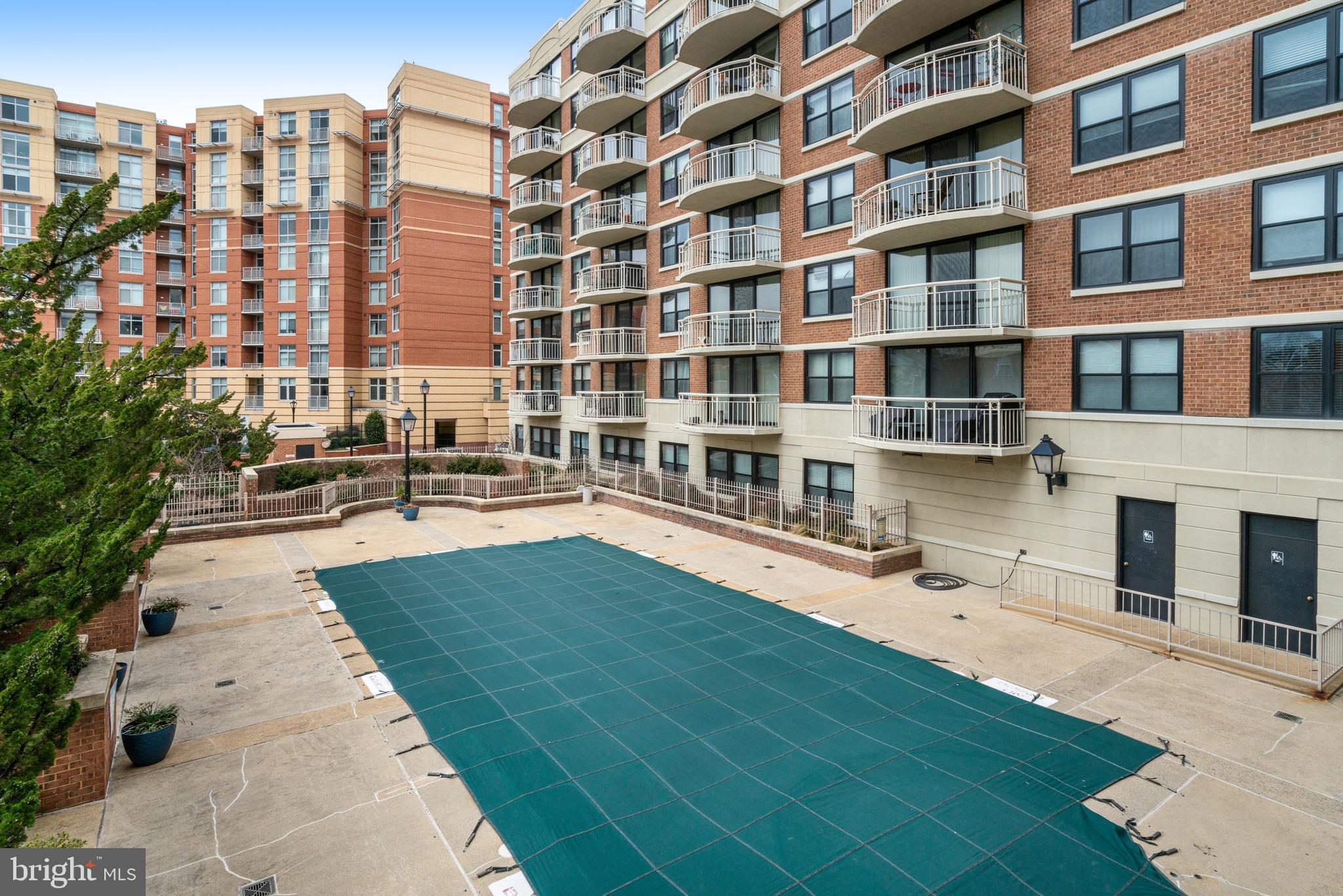 1200 BRADDOCK PLACE 215