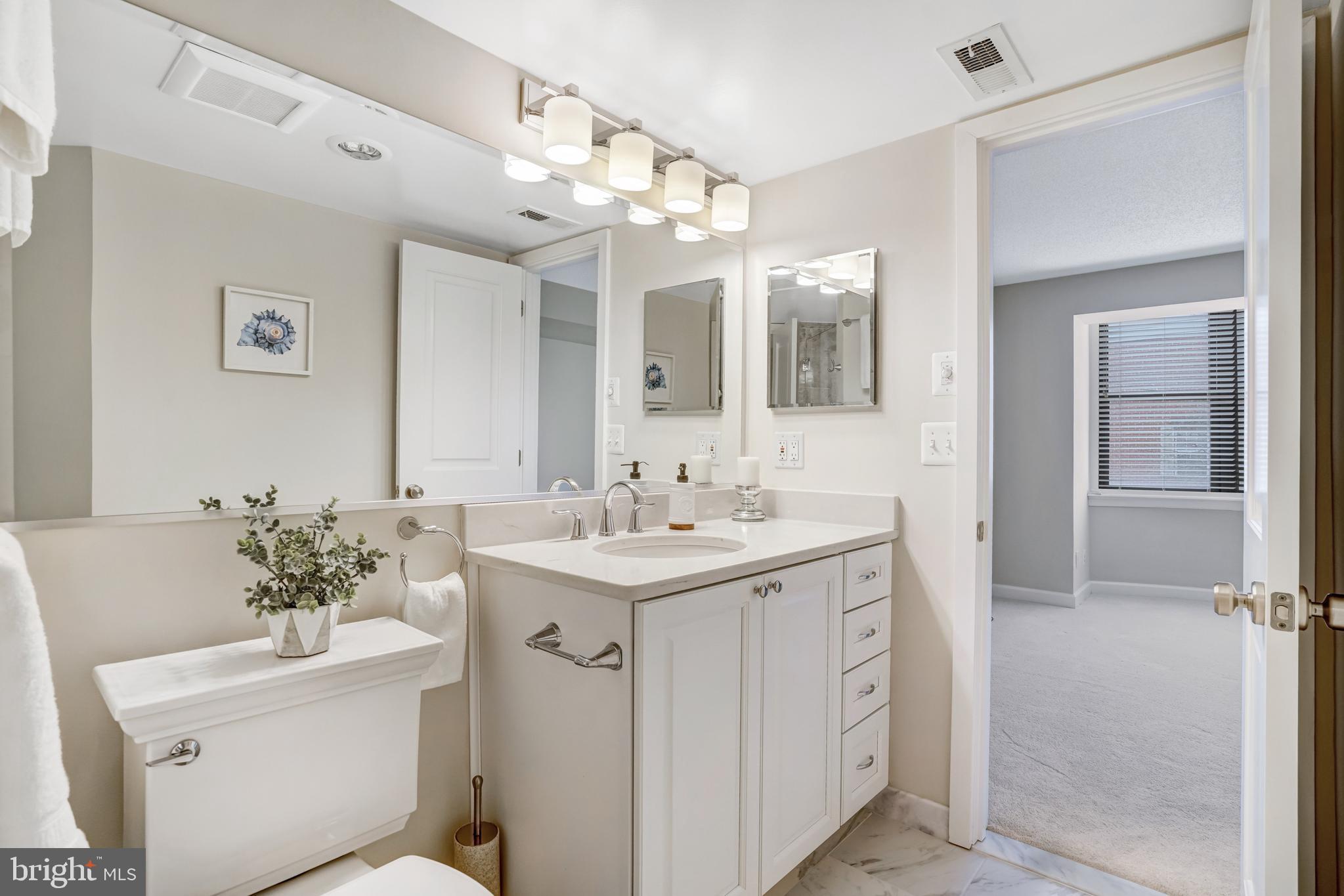 1200 BRADDOCK PLACE 215