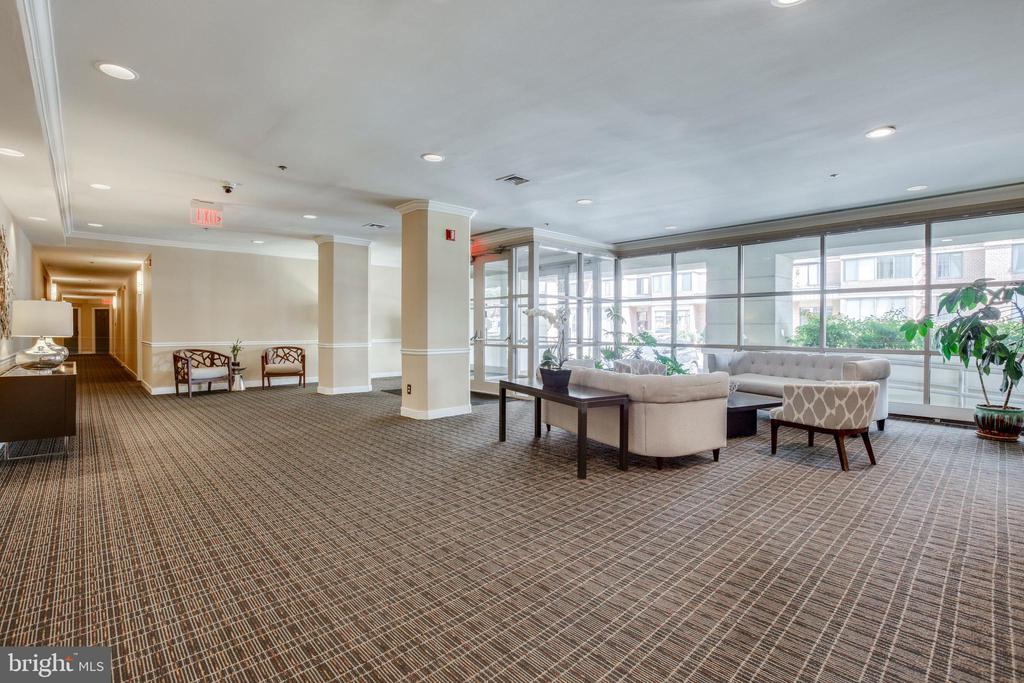 1200 BRADDOCK PLACE 215