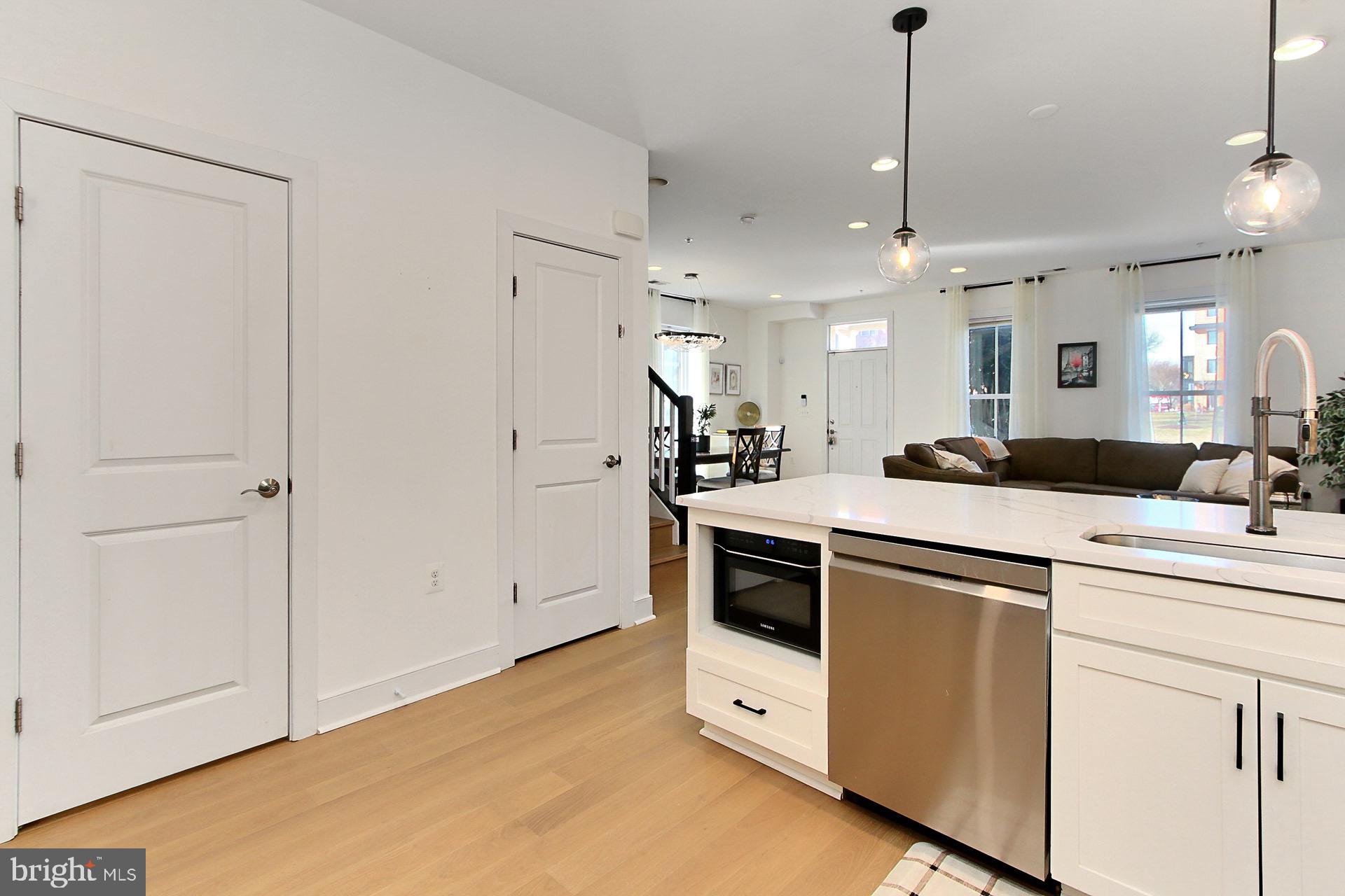 2401 CONOY STREET