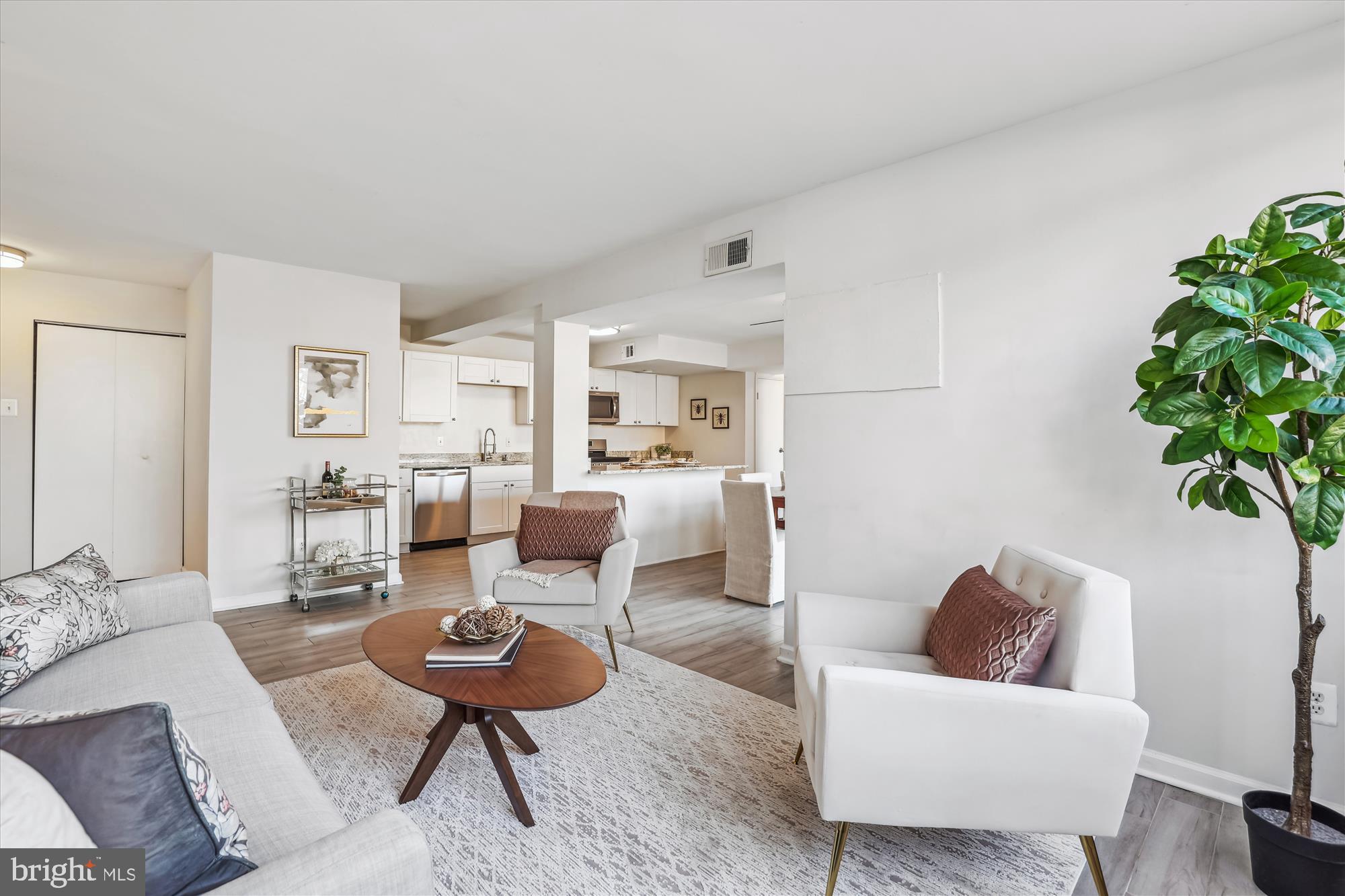 513 N ARMISTEAD STREET T2