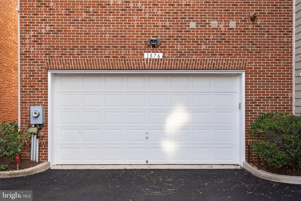 1876 CARPENTER ROAD