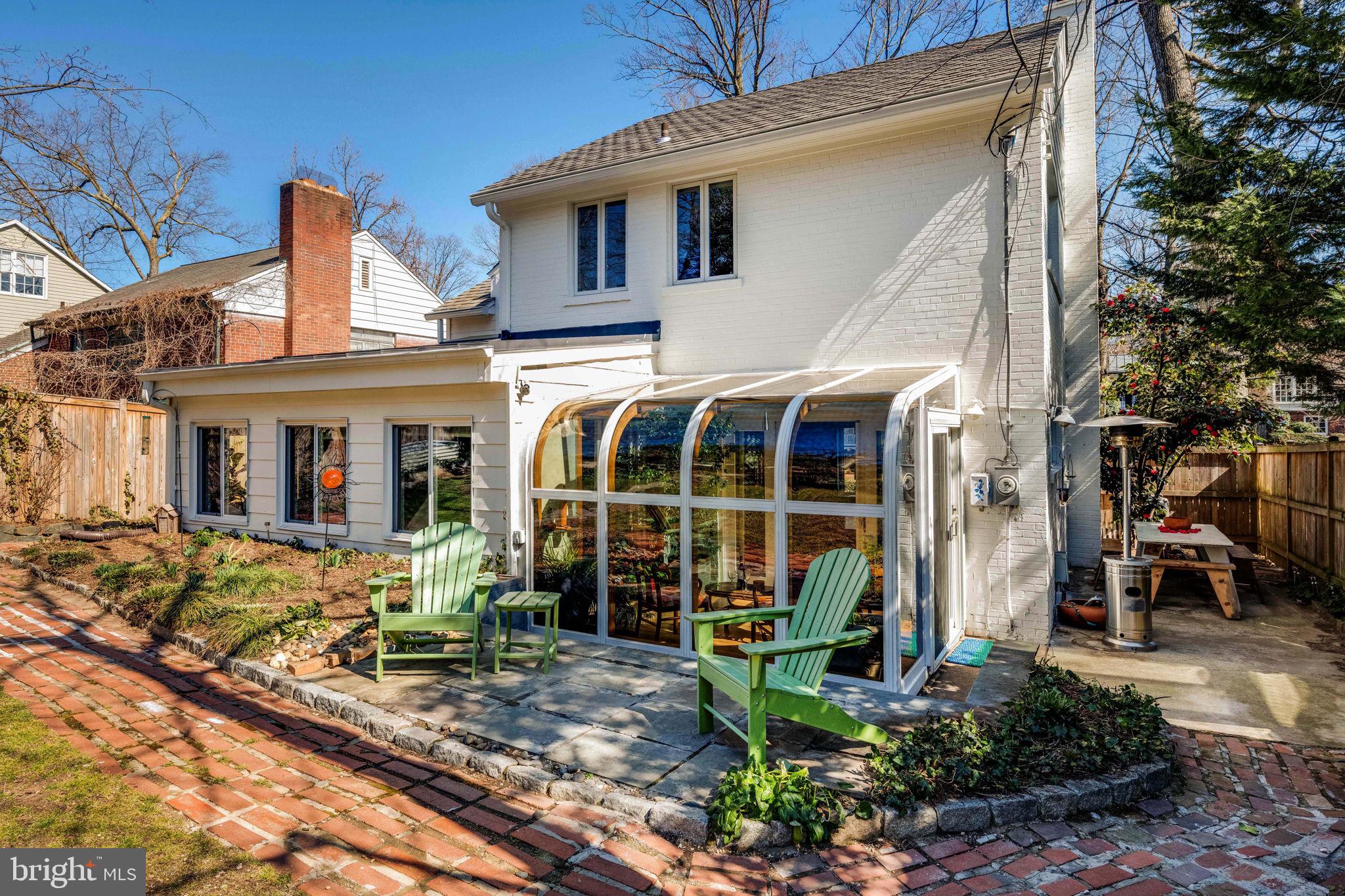 2904 RUSSELL ROAD