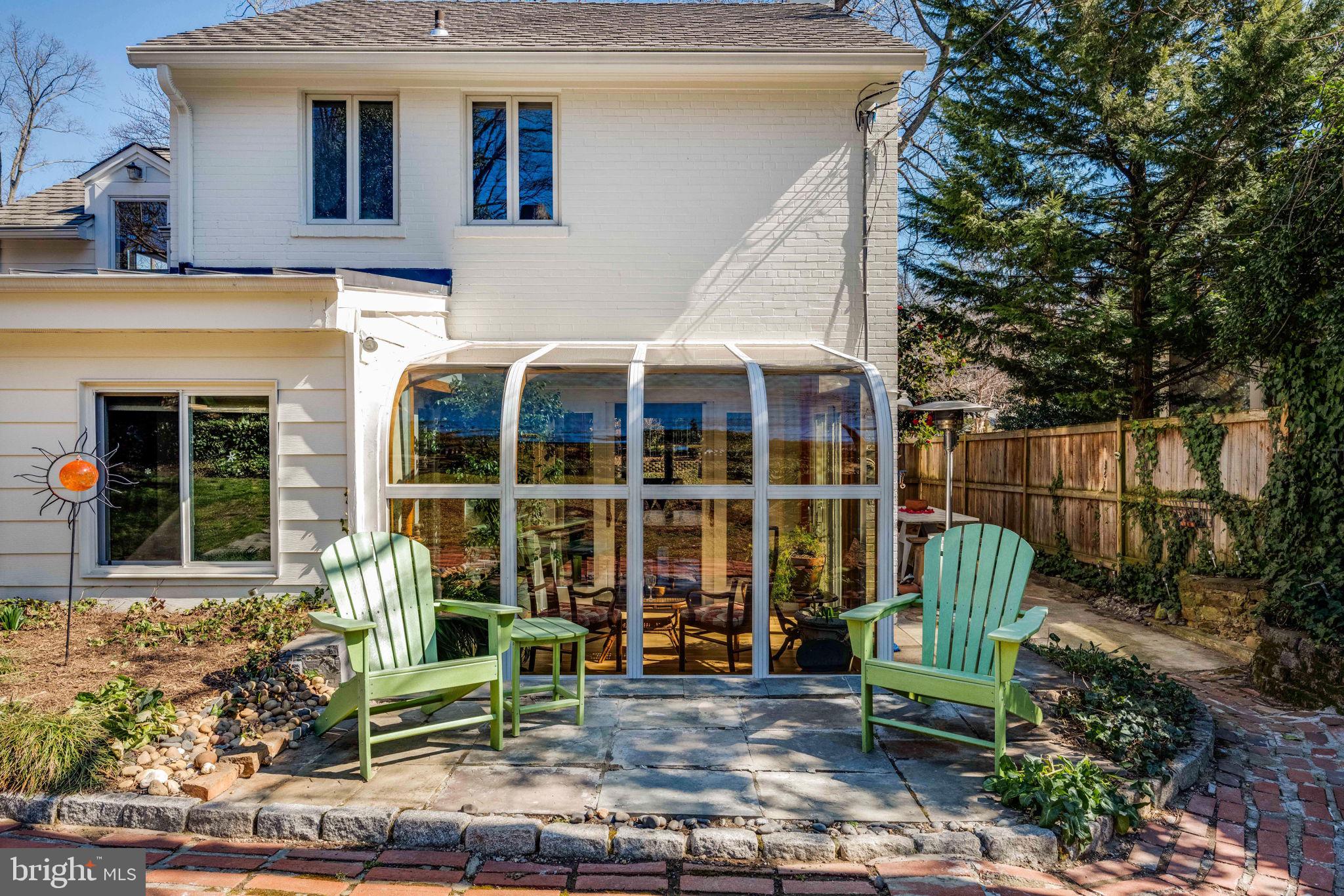 2904 RUSSELL ROAD