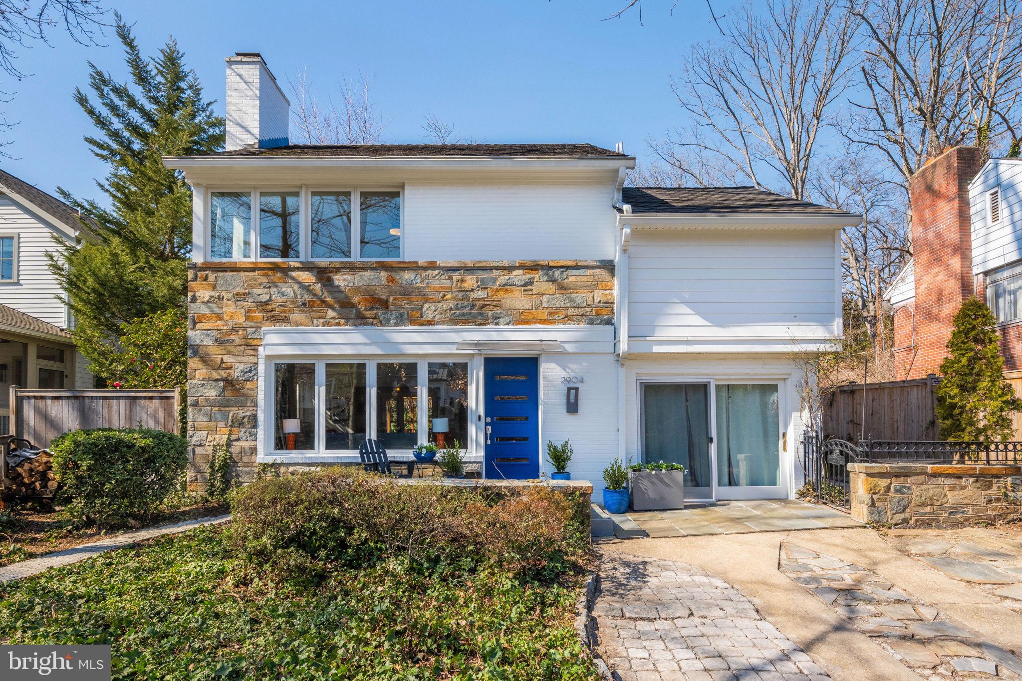 2904 RUSSELL ROAD
