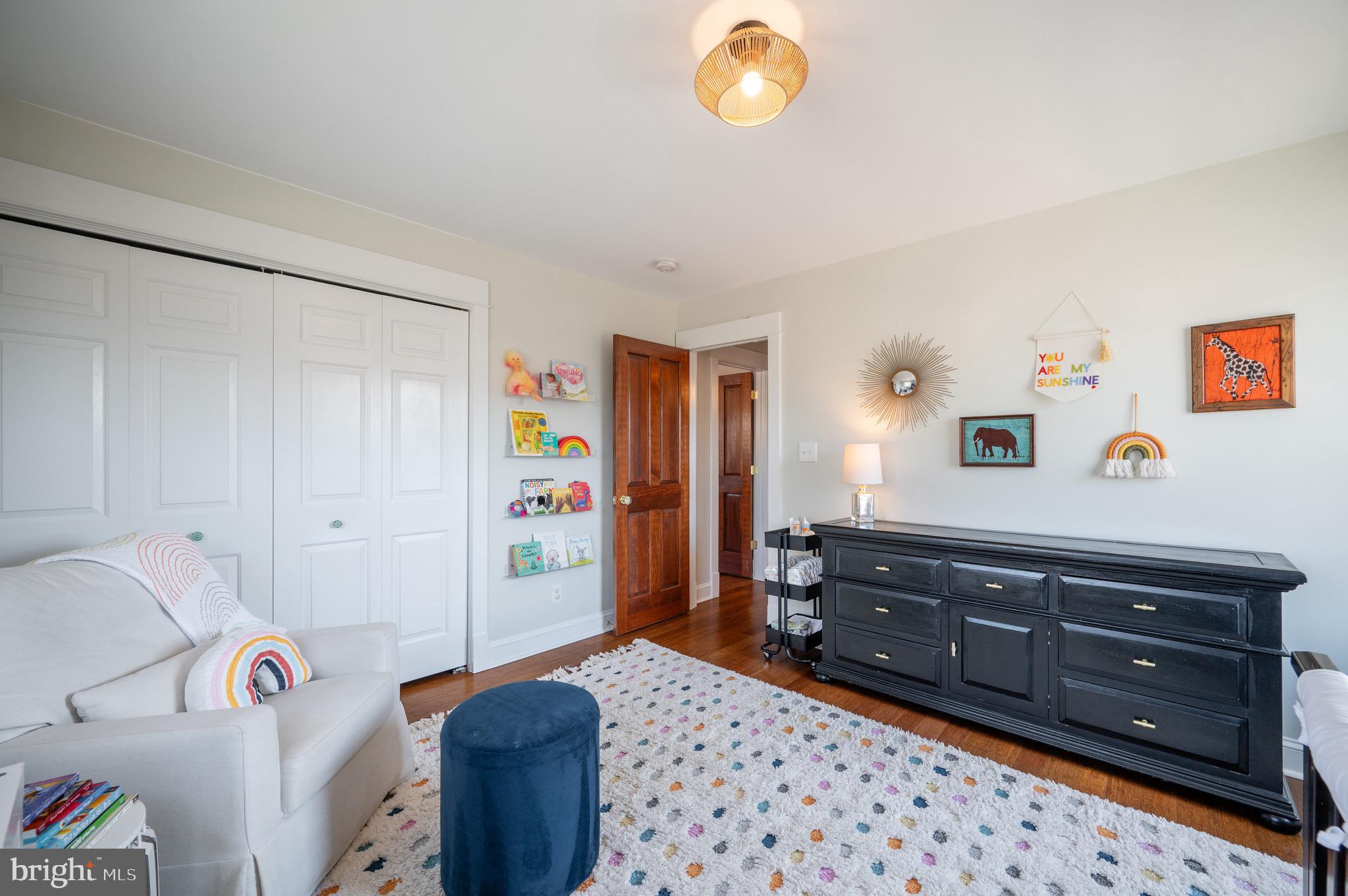 401 E CUSTIS AVENUE