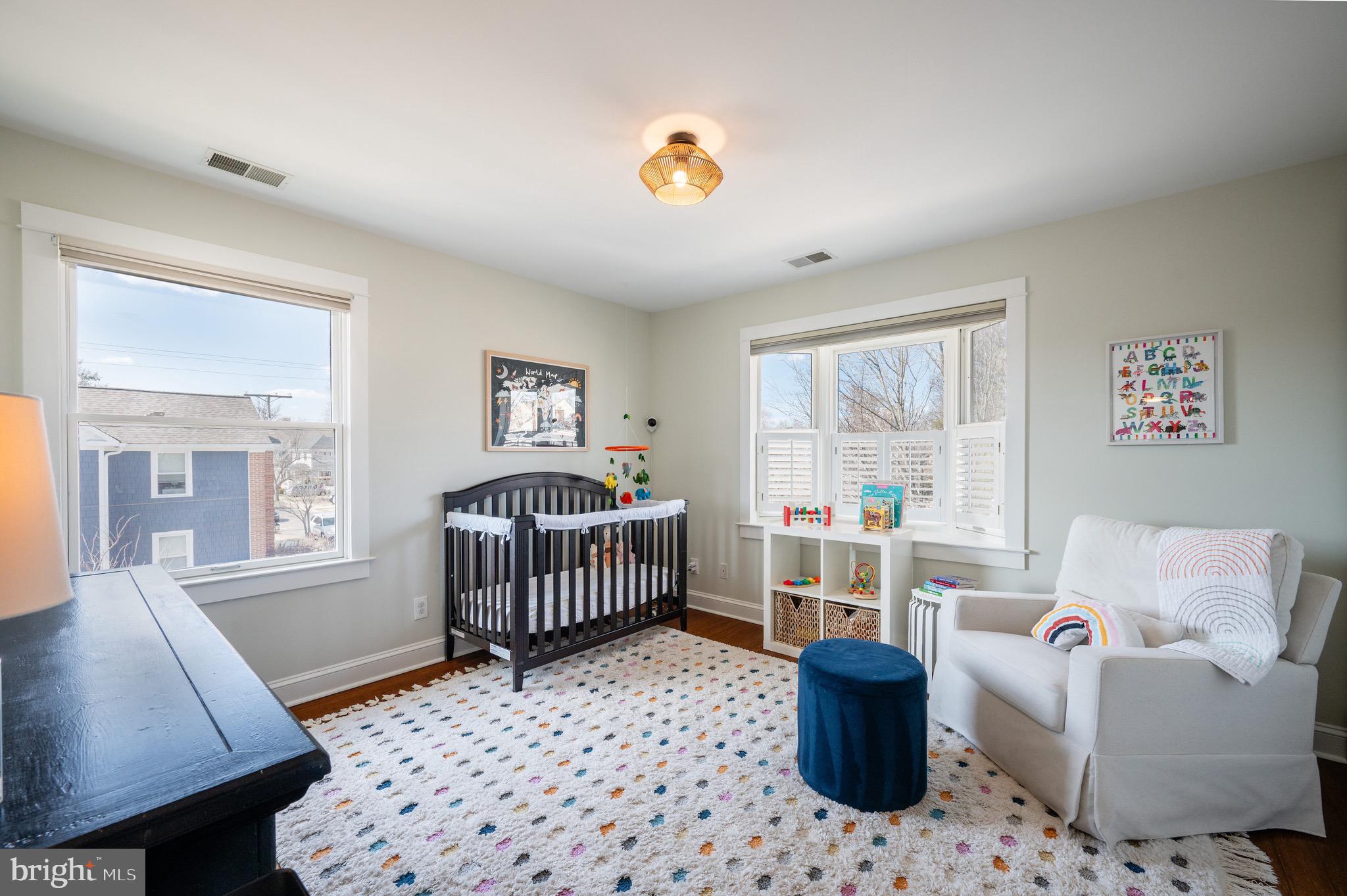 401 E CUSTIS AVENUE