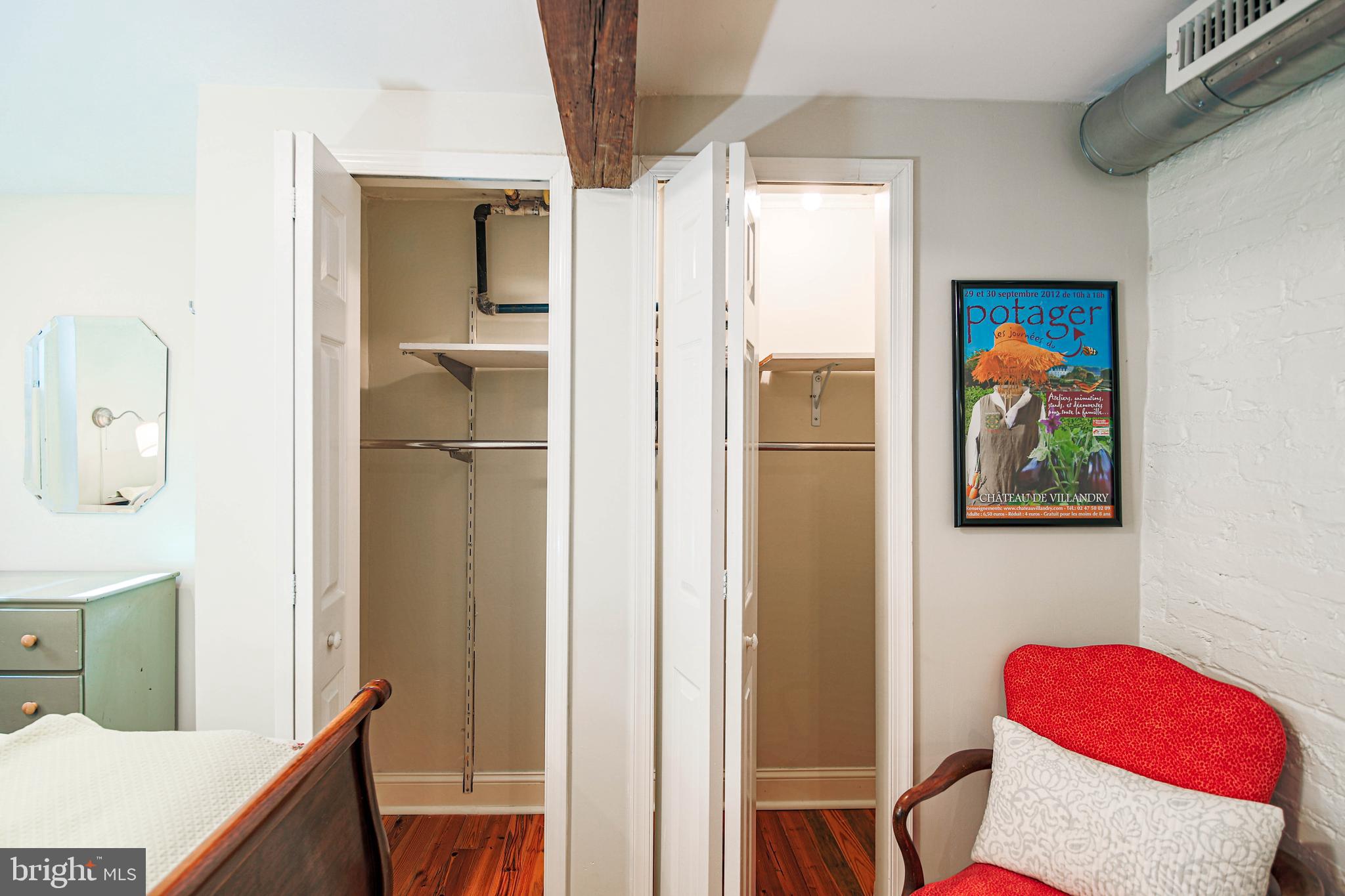 607 N COLUMBUS STREET BASEMENT
