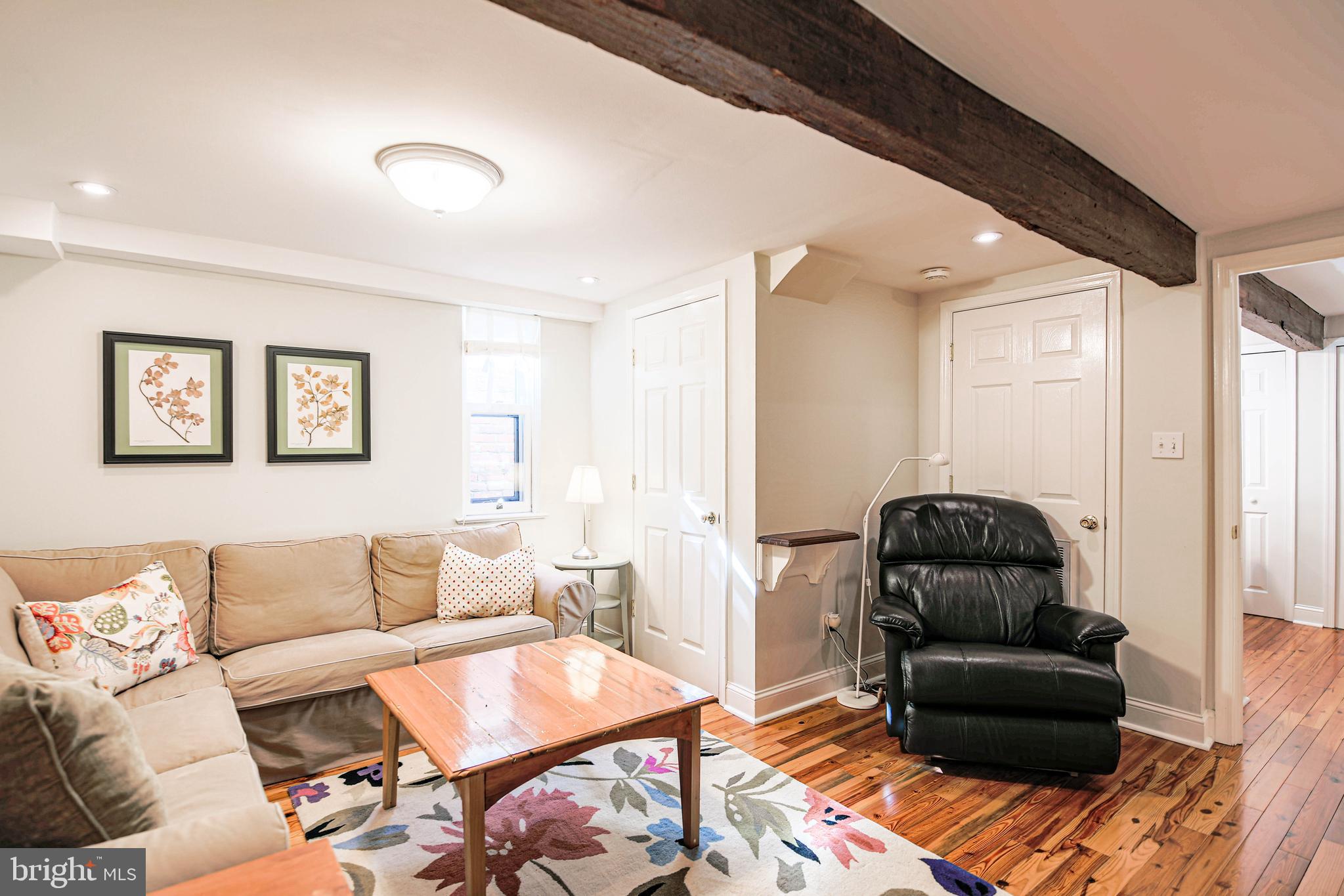 607 N COLUMBUS STREET BASEMENT