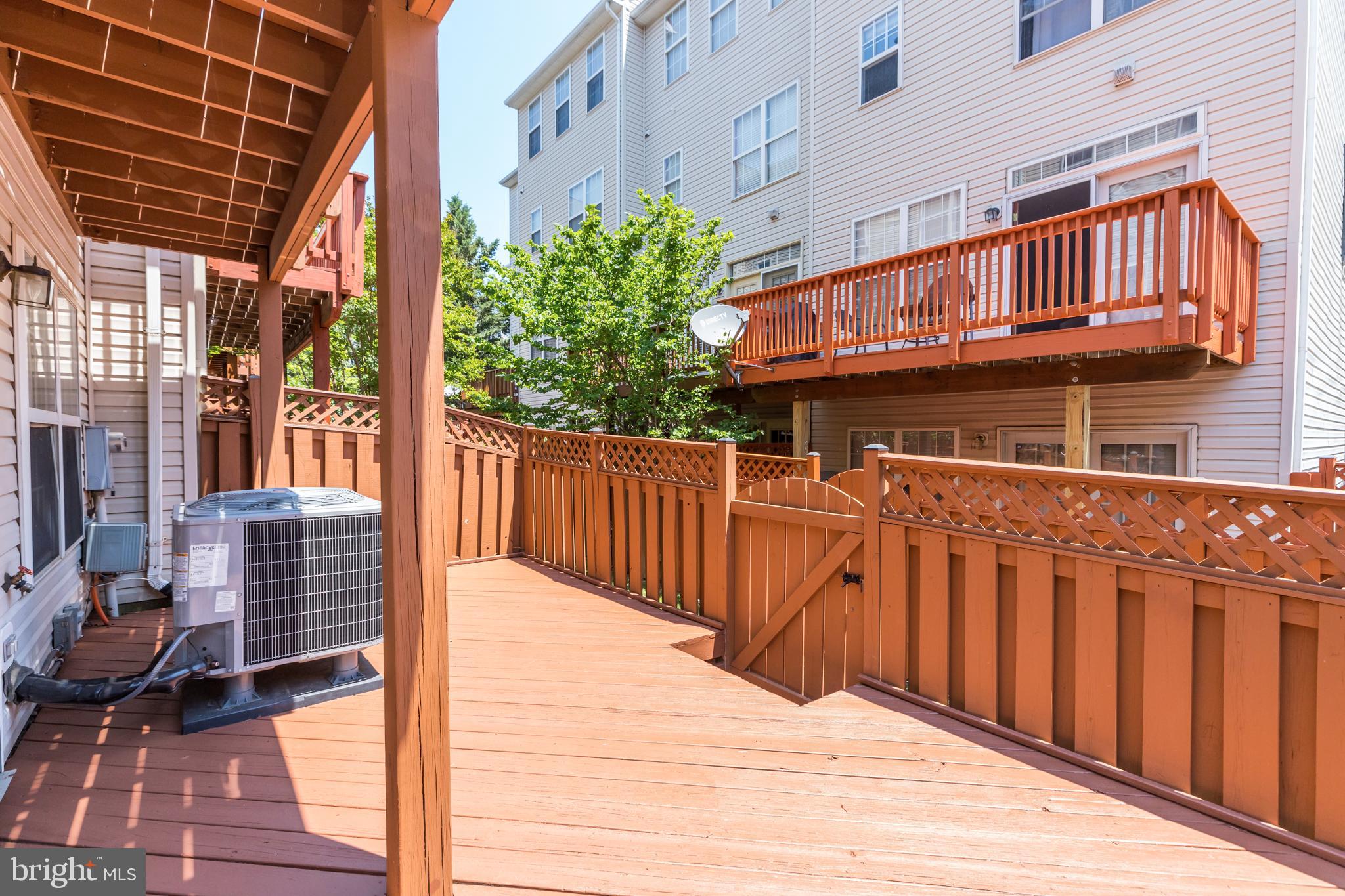 176 BARRETT PLACE
