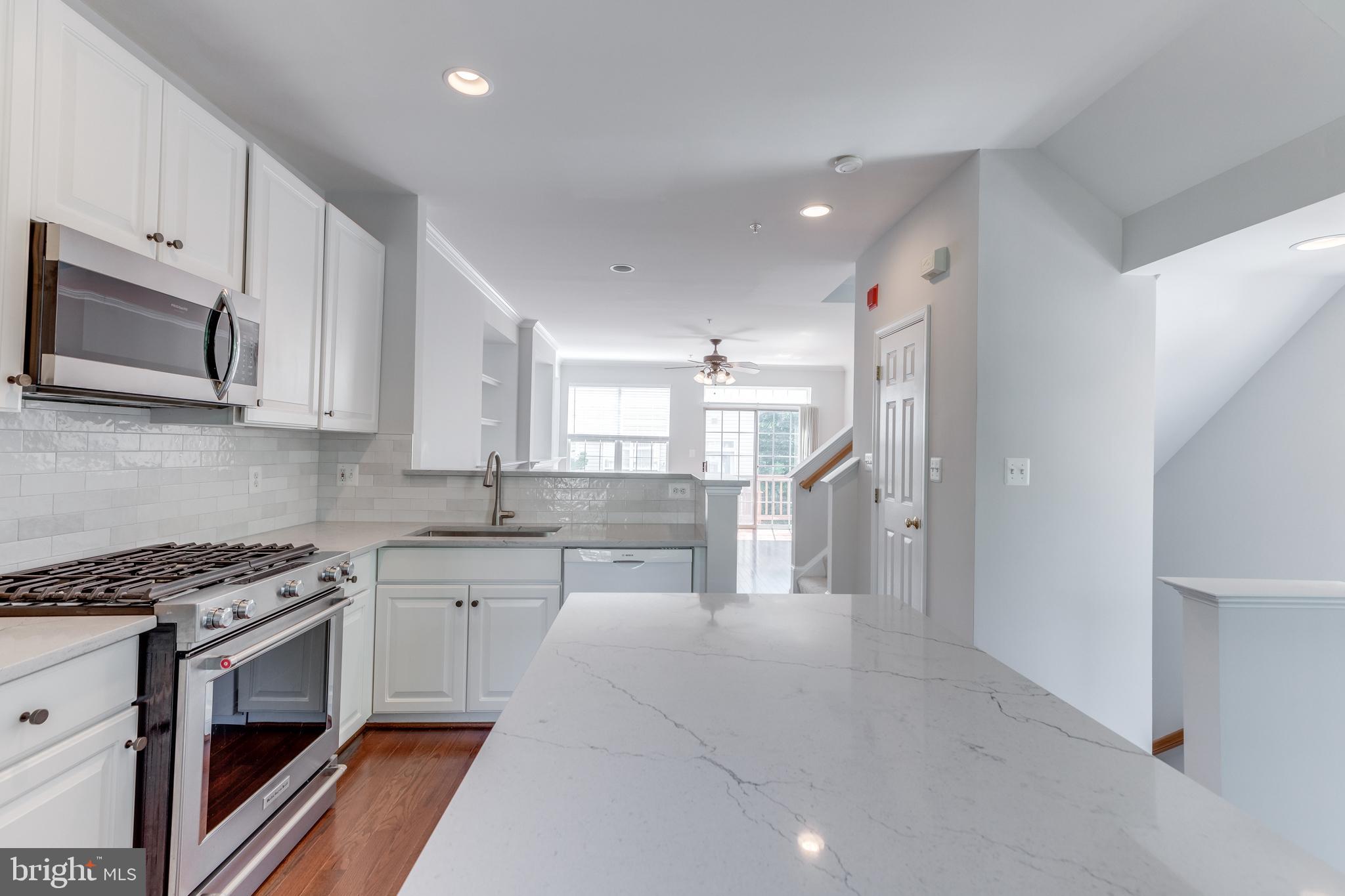176 BARRETT PLACE