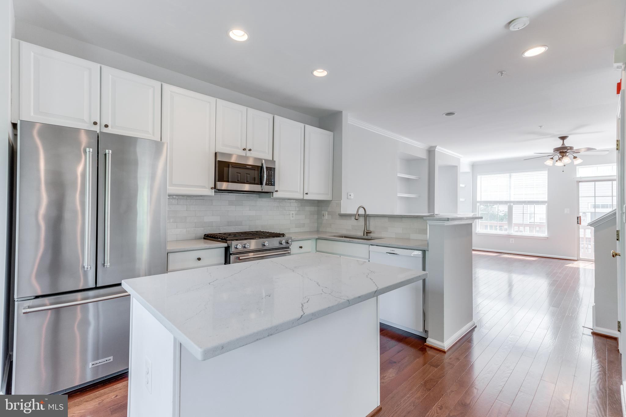 176 BARRETT PLACE