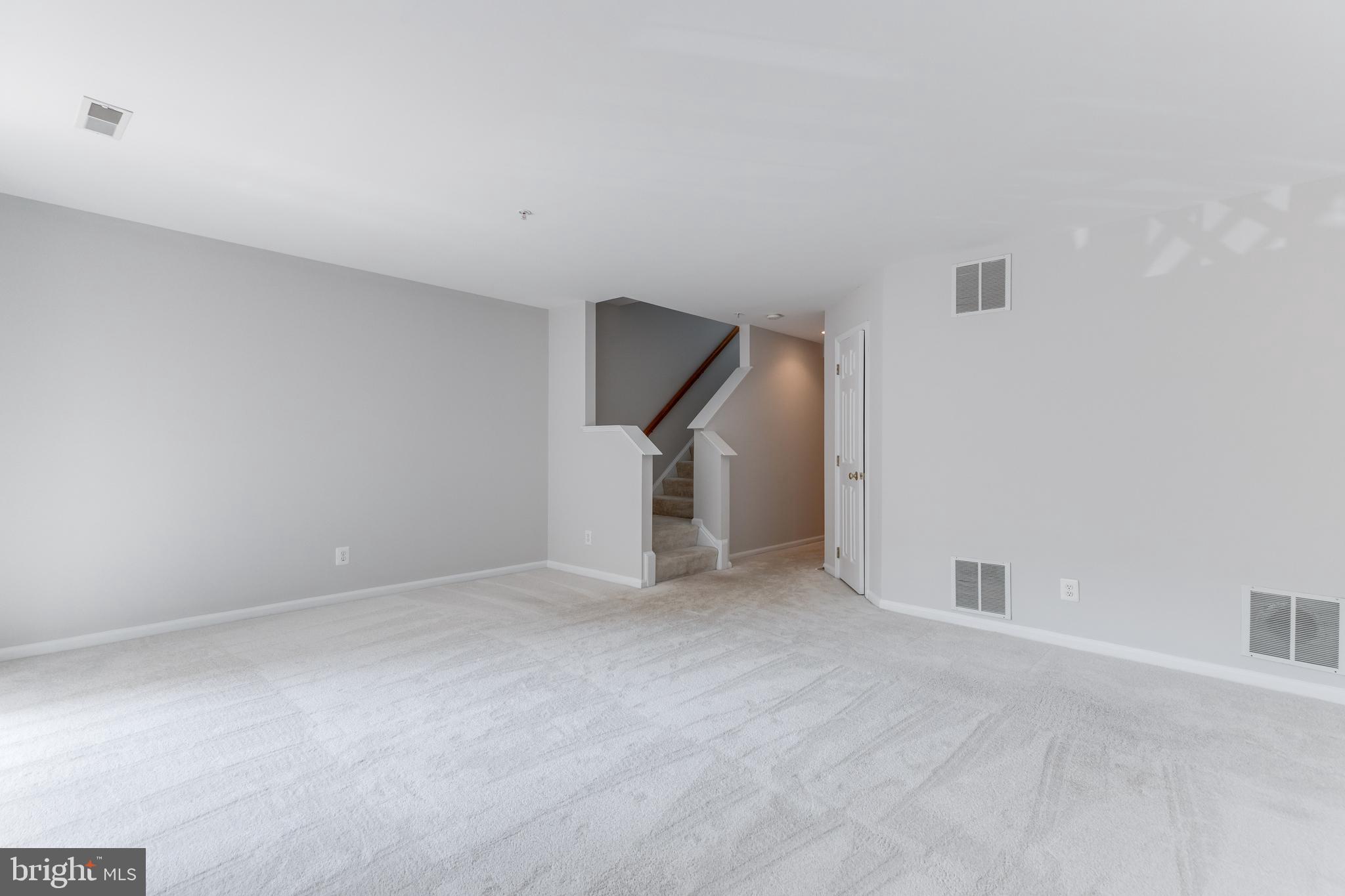 176 BARRETT PLACE