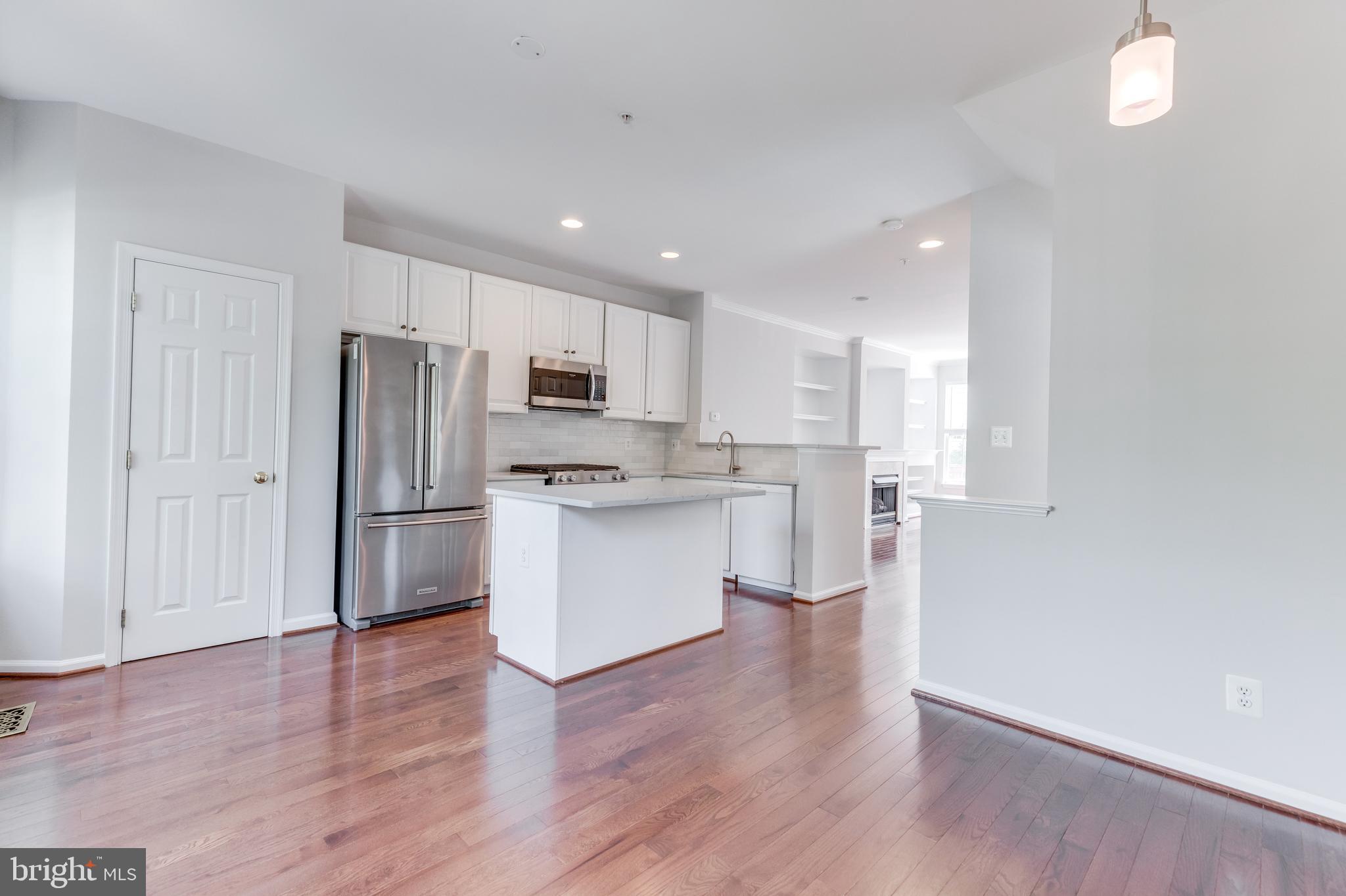 176 BARRETT PLACE