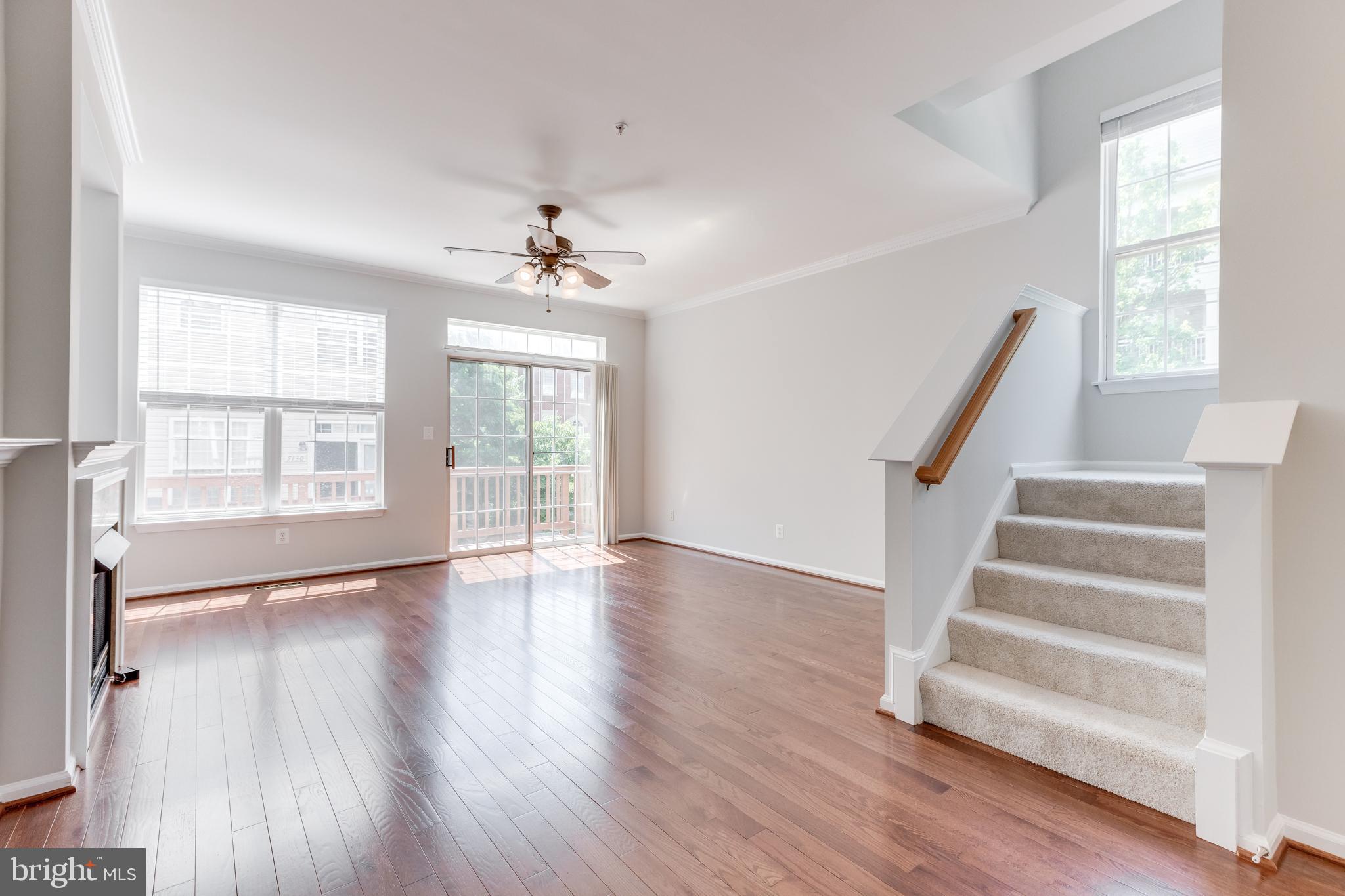 176 BARRETT PLACE