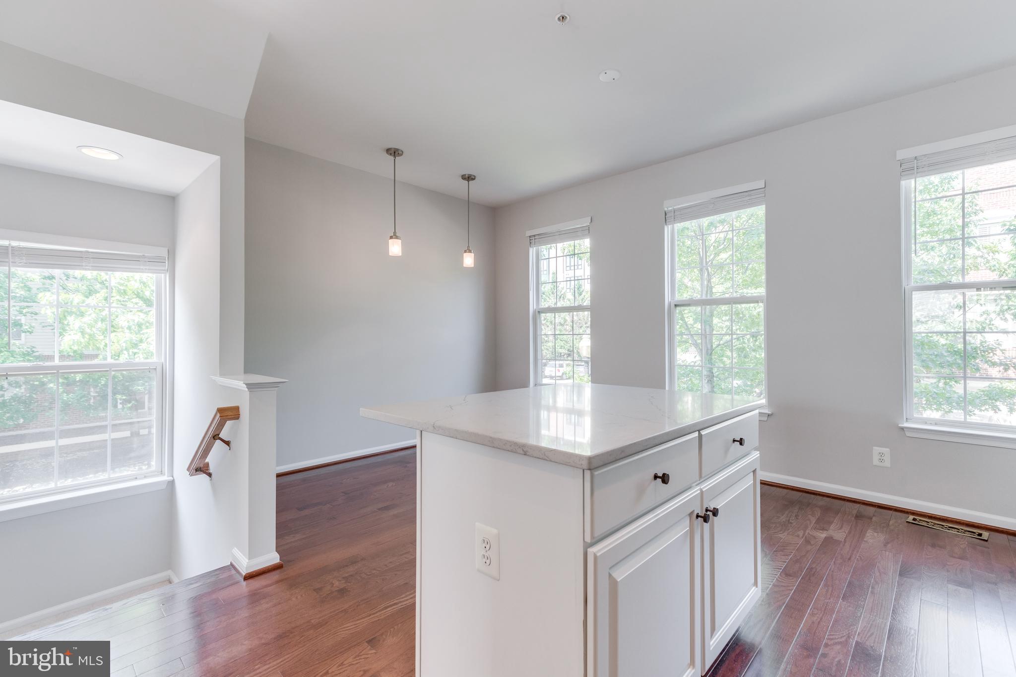 176 BARRETT PLACE