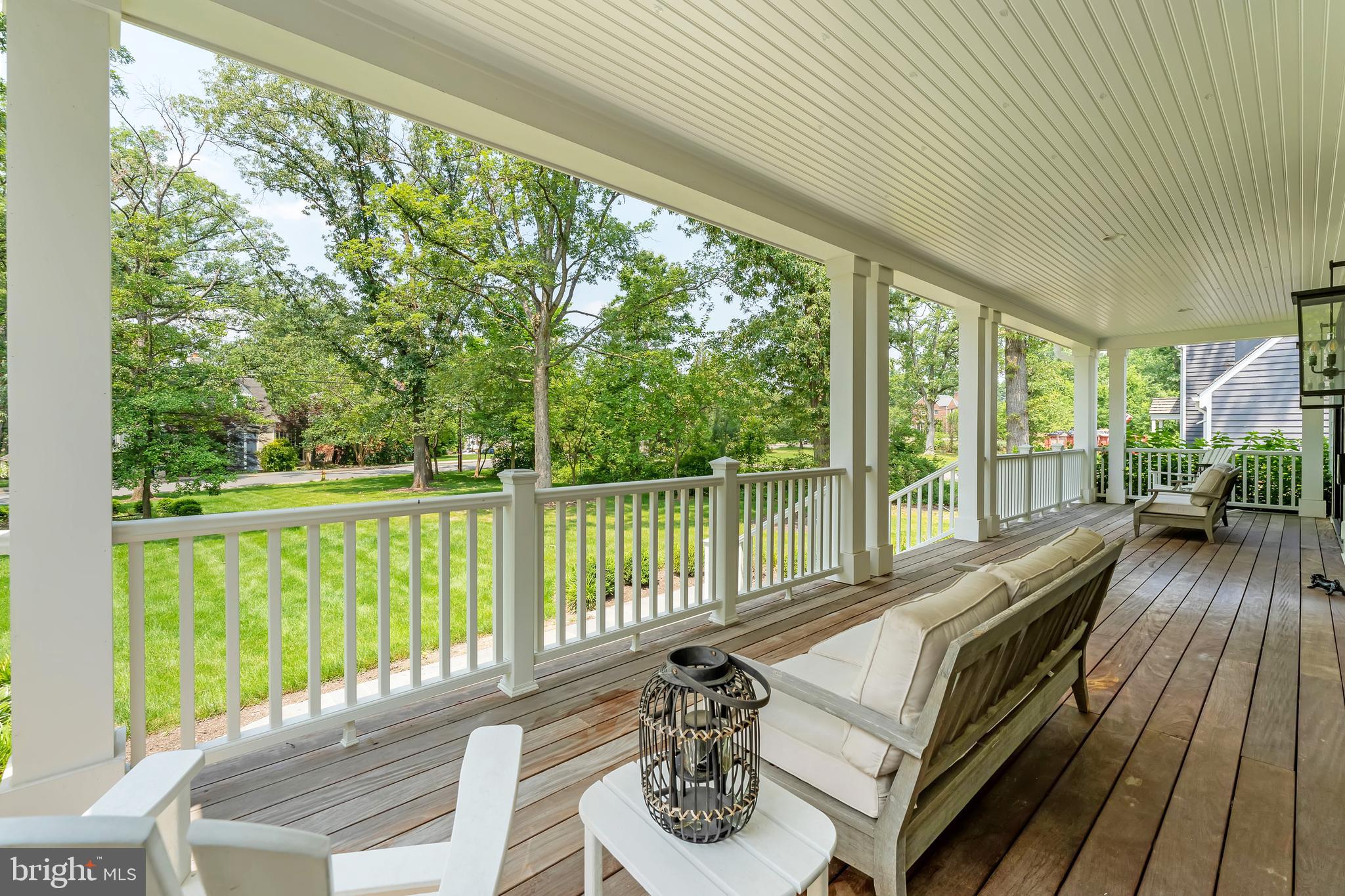 2025 SCROGGINS ROAD