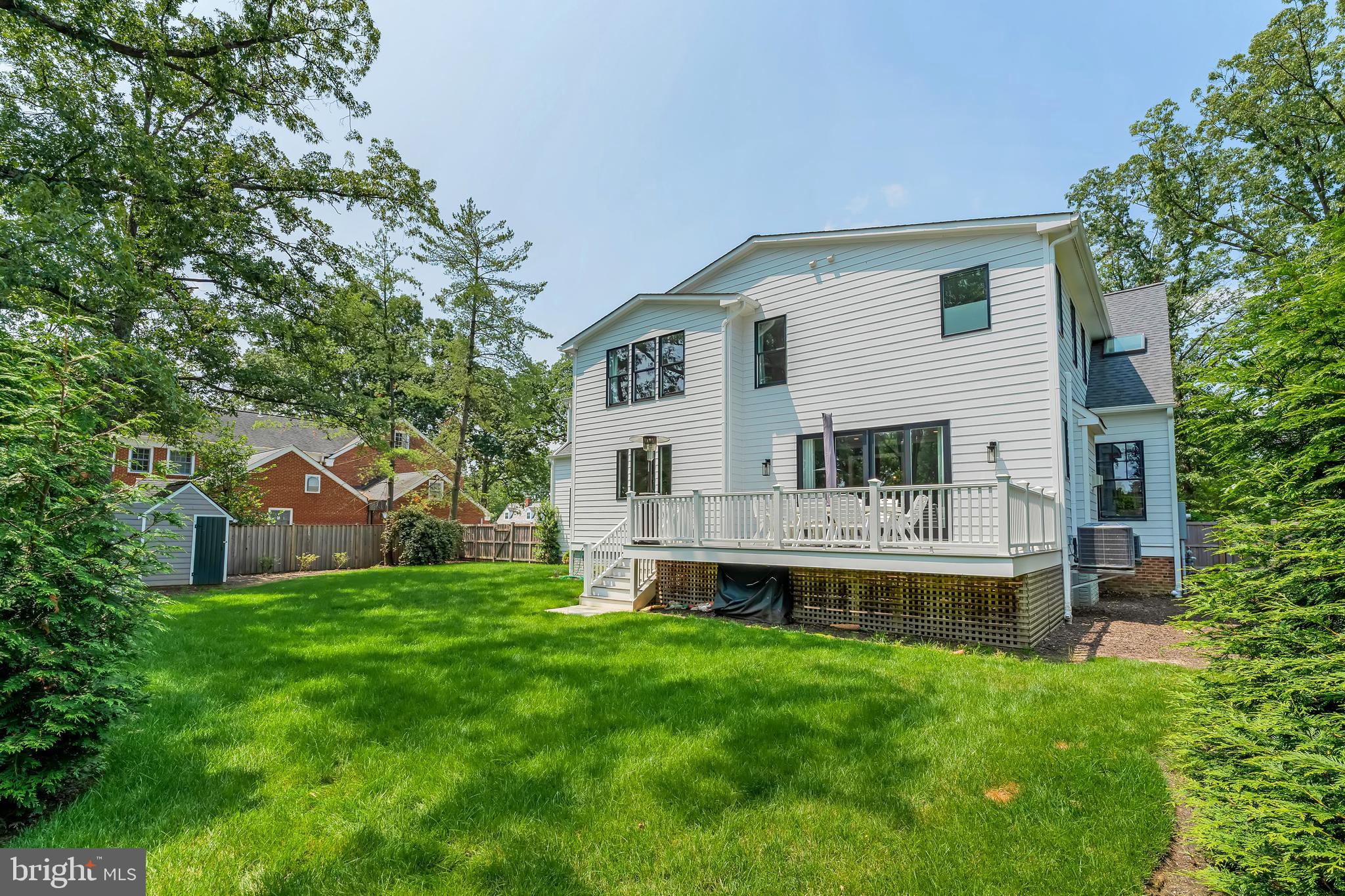 2025 SCROGGINS ROAD