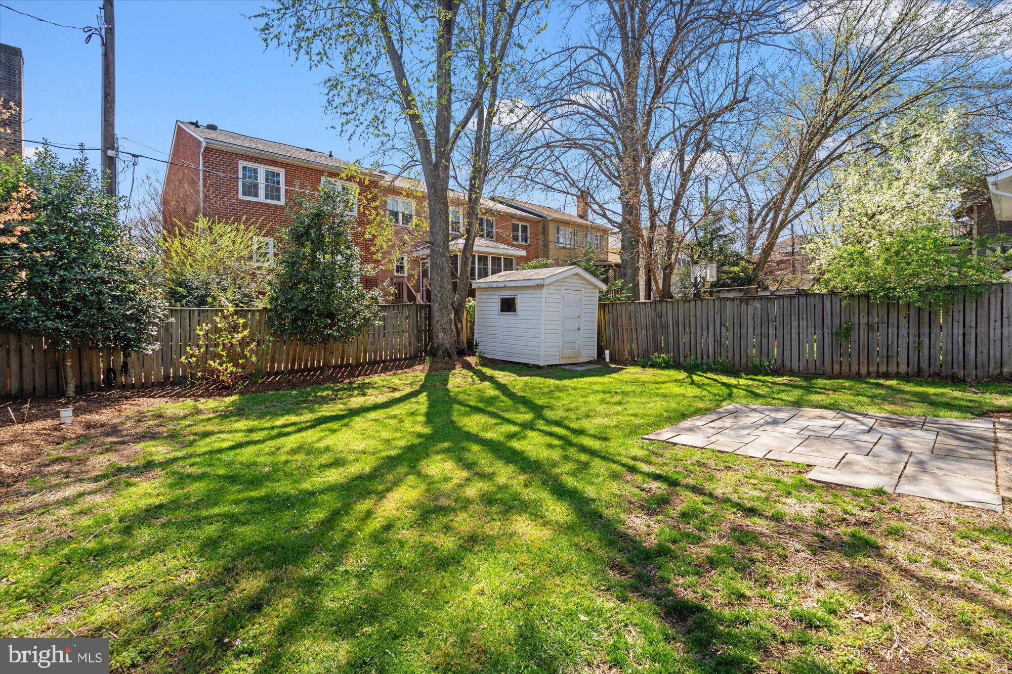 20 W MASONIC VIEW AVENUE