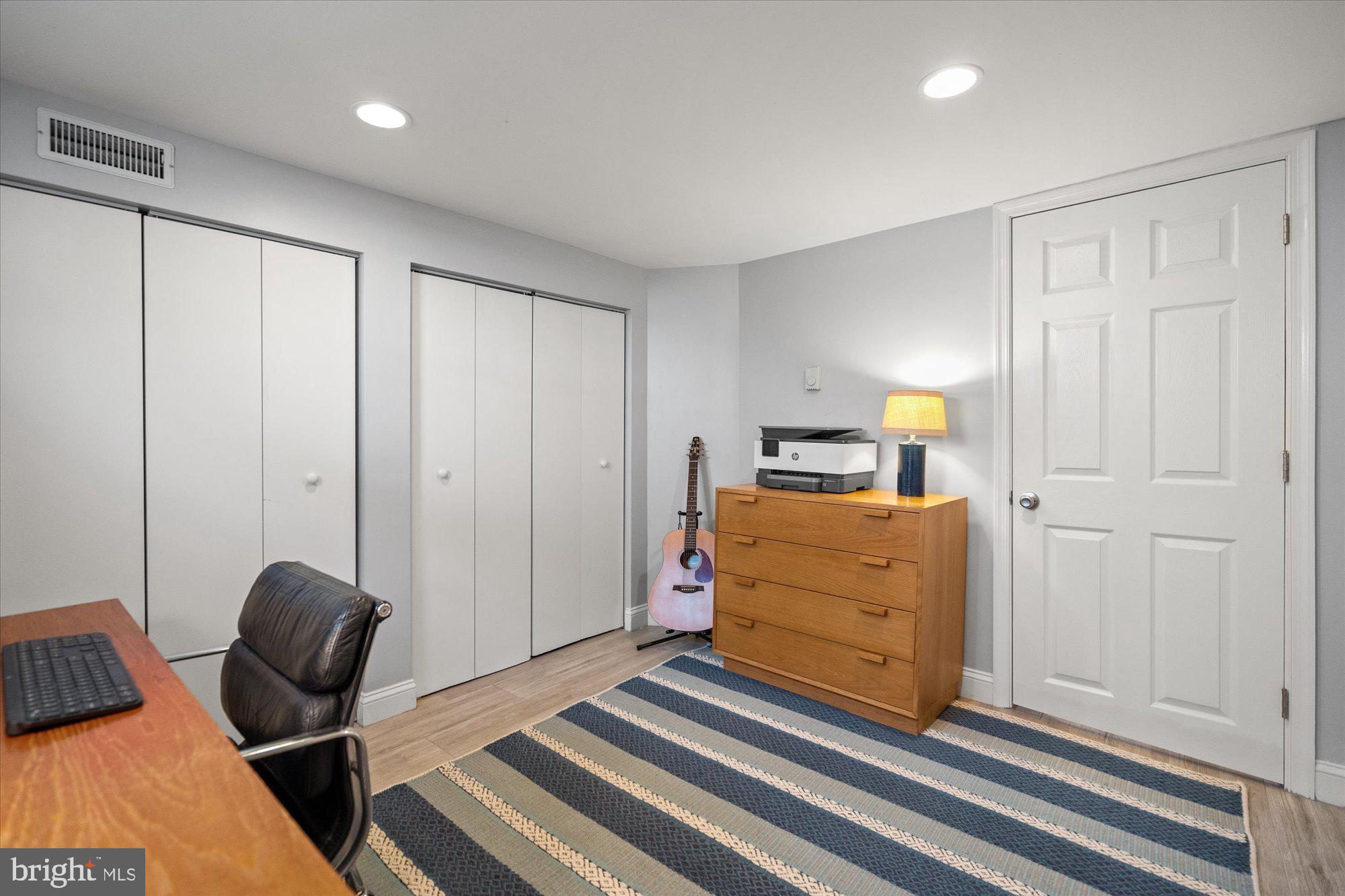 20 W MASONIC VIEW AVENUE