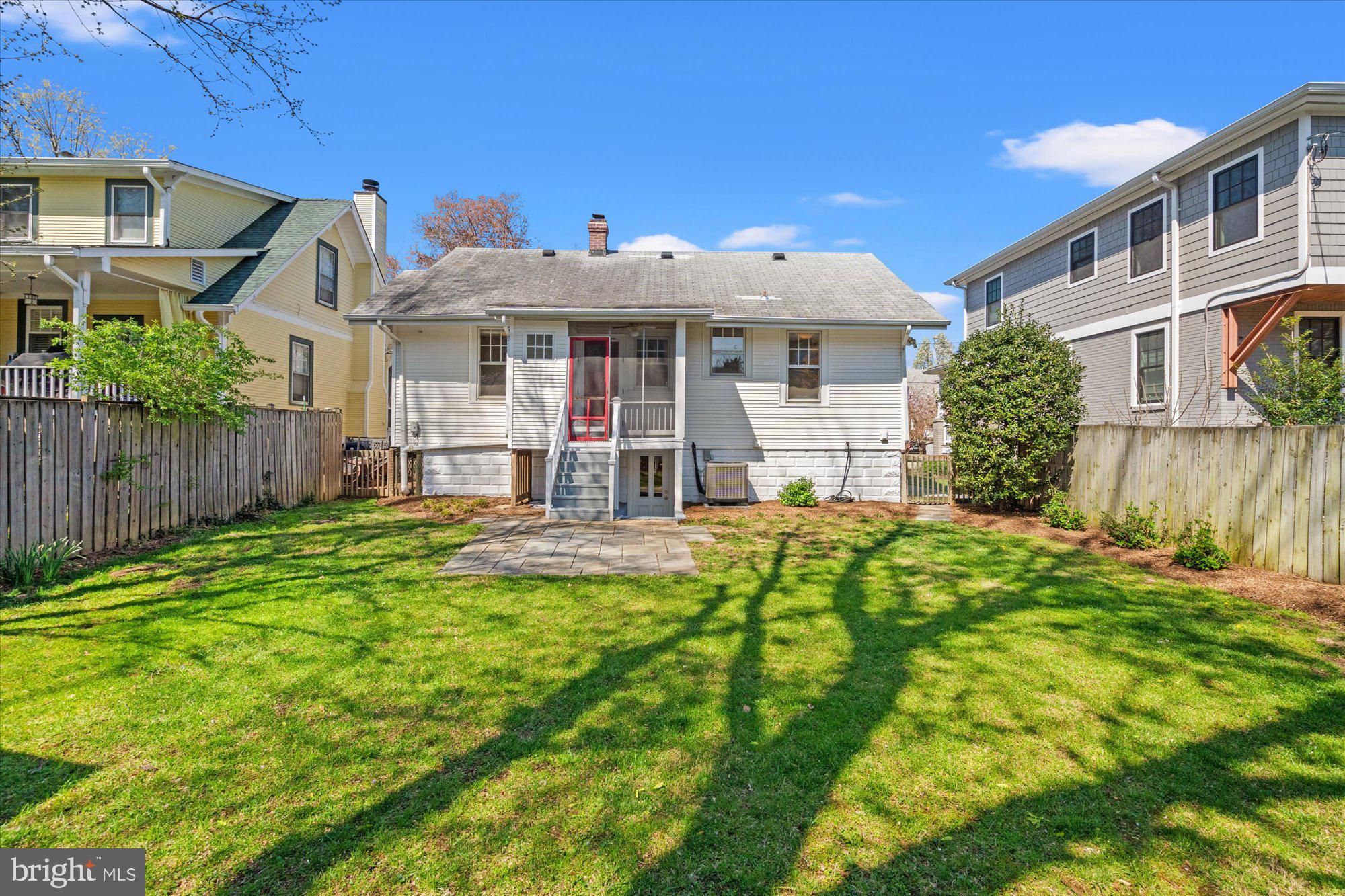 20 W MASONIC VIEW AVENUE