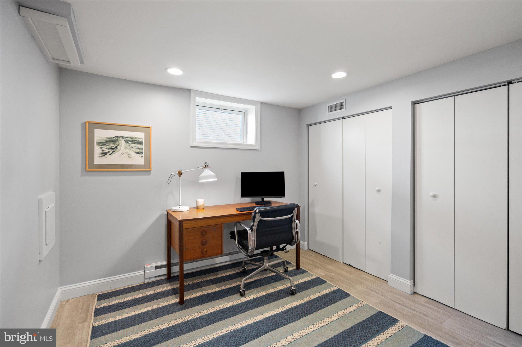 20 W MASONIC VIEW AVENUE