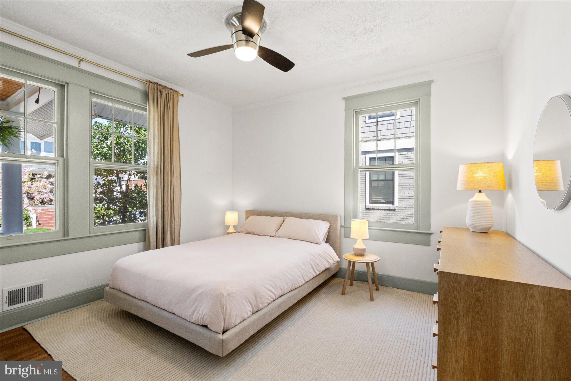 20 W MASONIC VIEW AVENUE