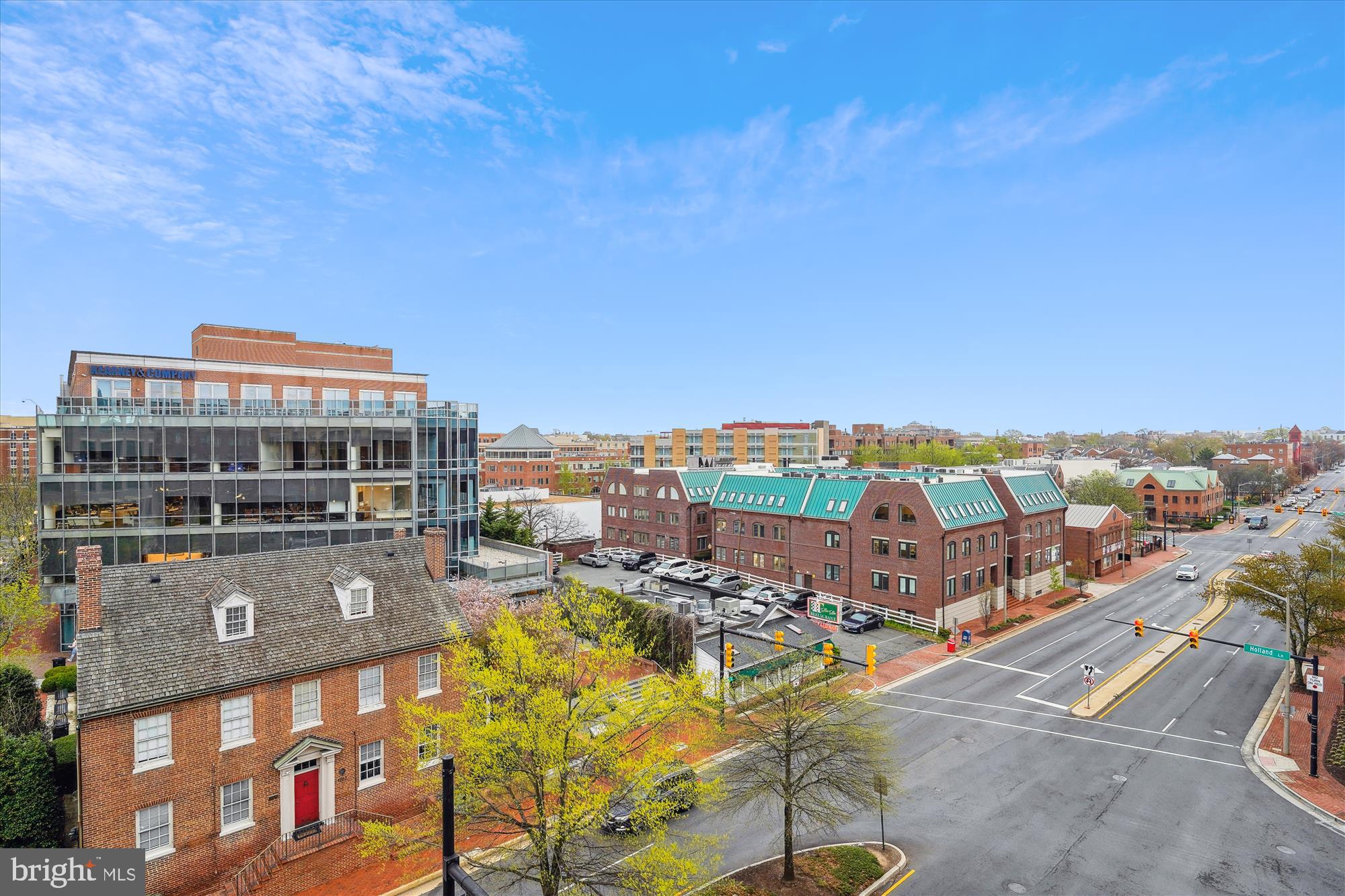309 HOLLAND LANE 322