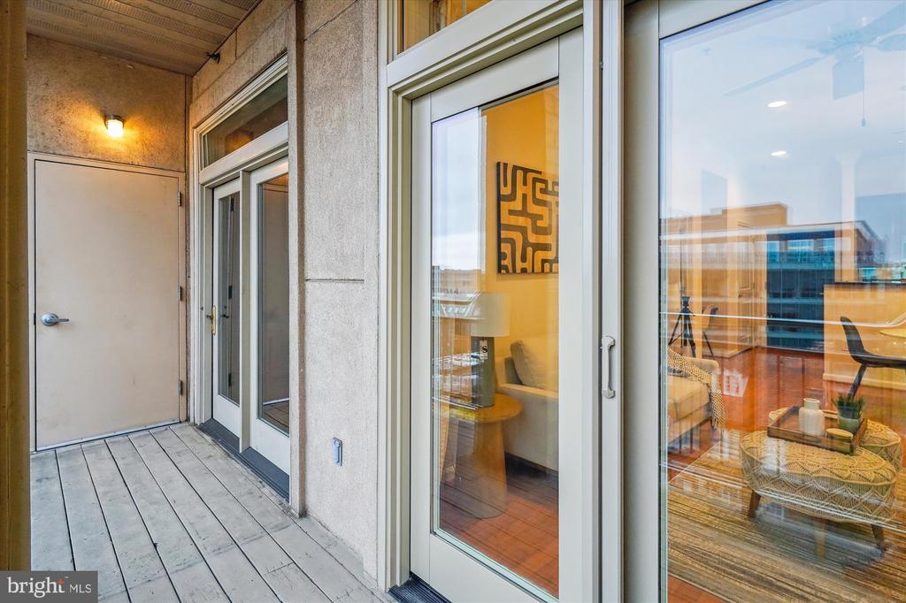 309 HOLLAND LANE 322