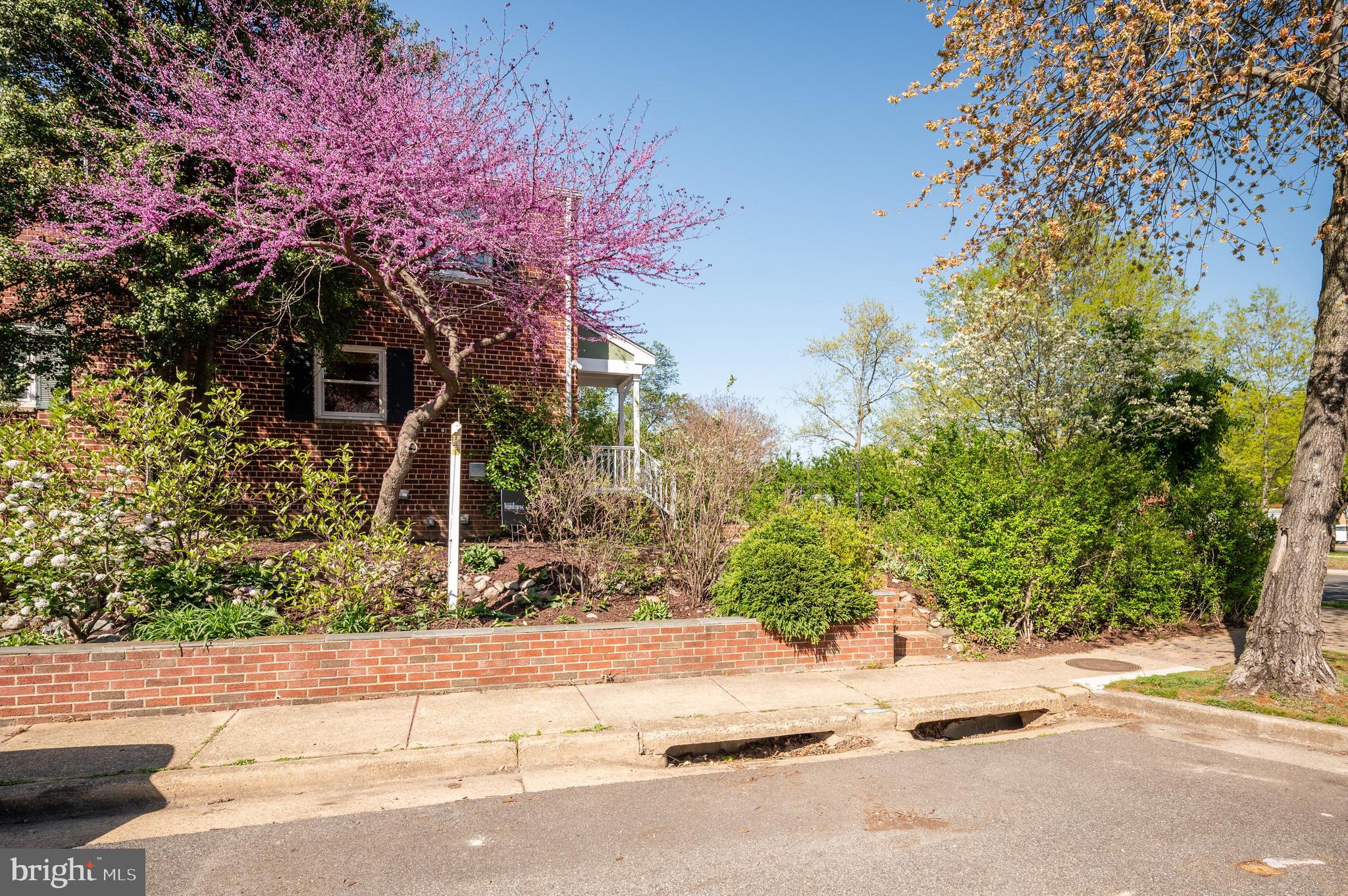 1 ANCELL STREET