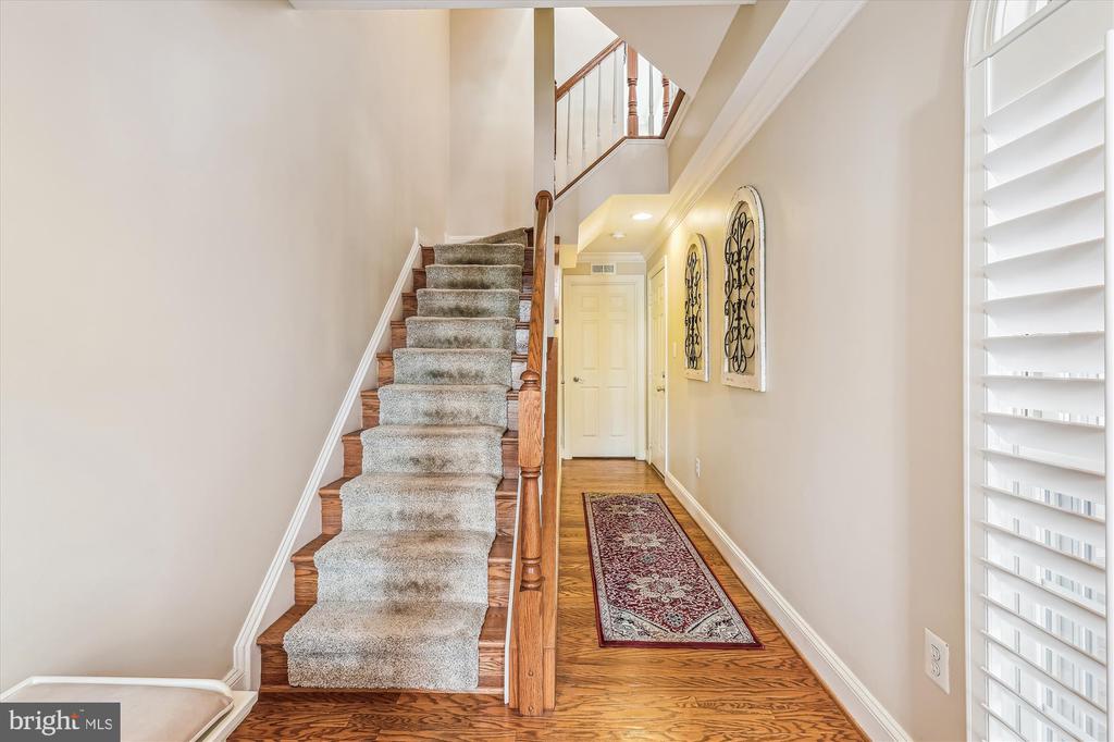 817 WATER PLACE
